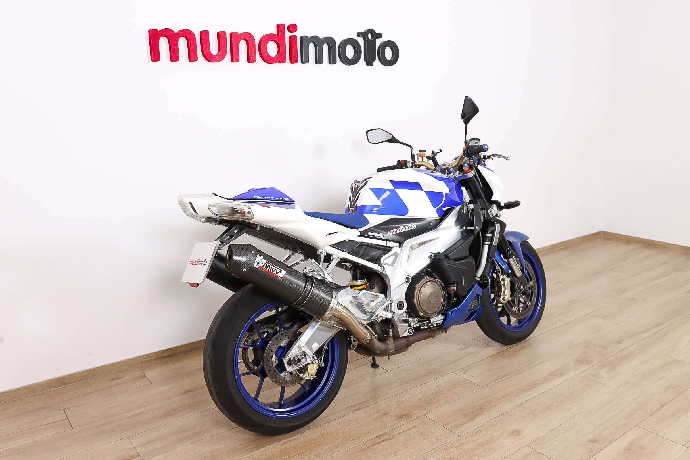 APRILIA Tuono 1000 RAPRILIA1 APRILIA Tuono 1000 RAPRILIA1
