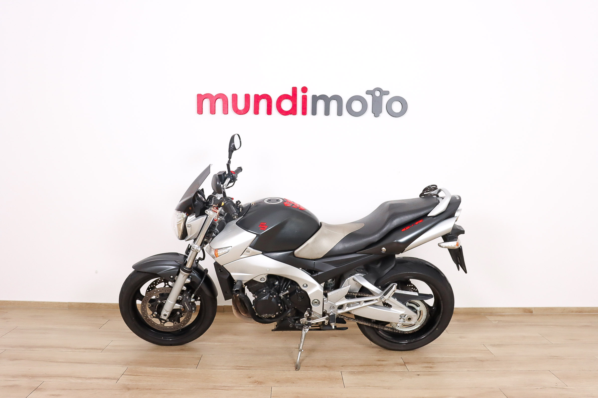 SUZUKI GSR 600SUZUKI6 SUZUKI GSR 600SUZUKI6