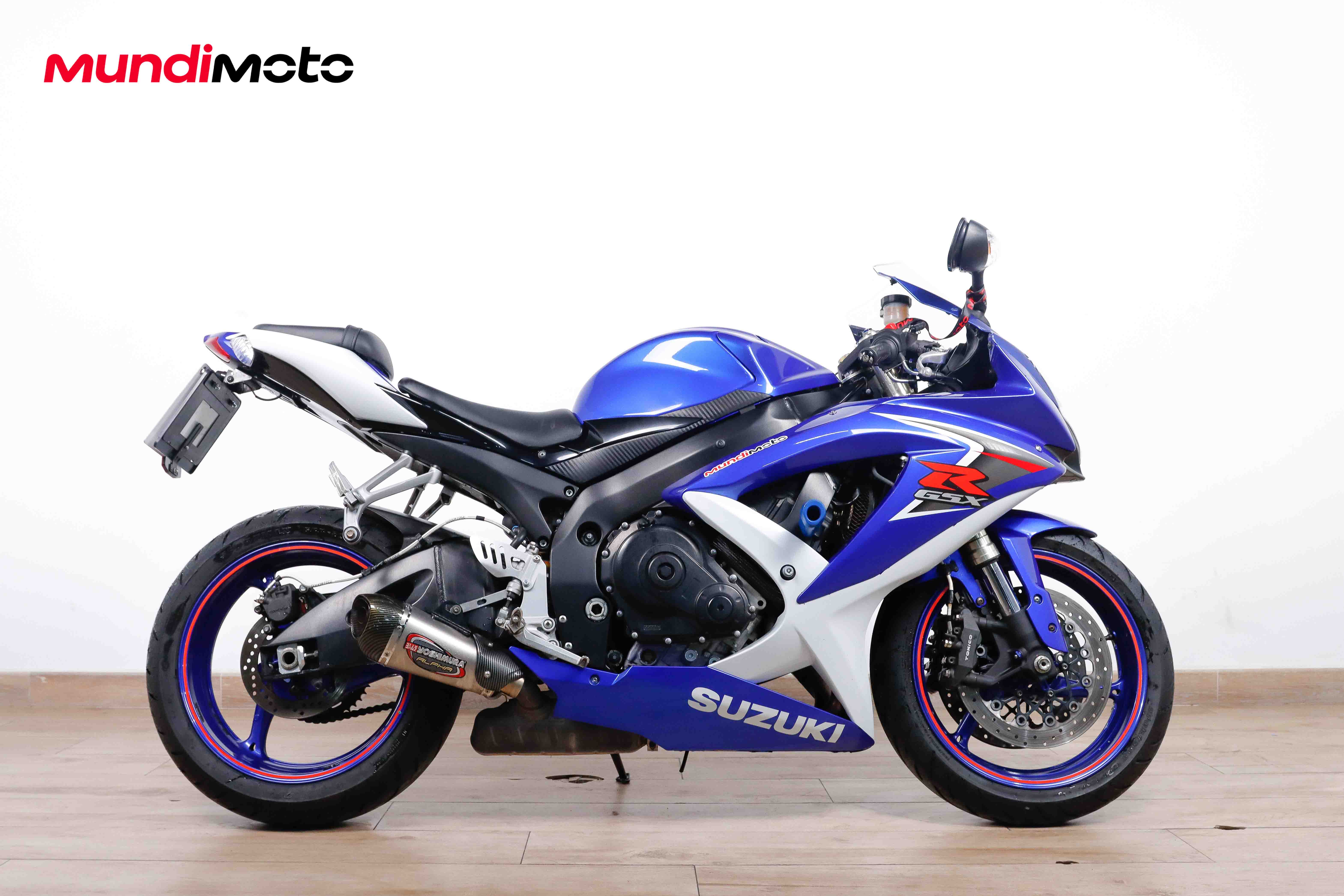 SUZUKI GSX R600SUZUKI0 SUZUKI GSX R600SUZUKI0