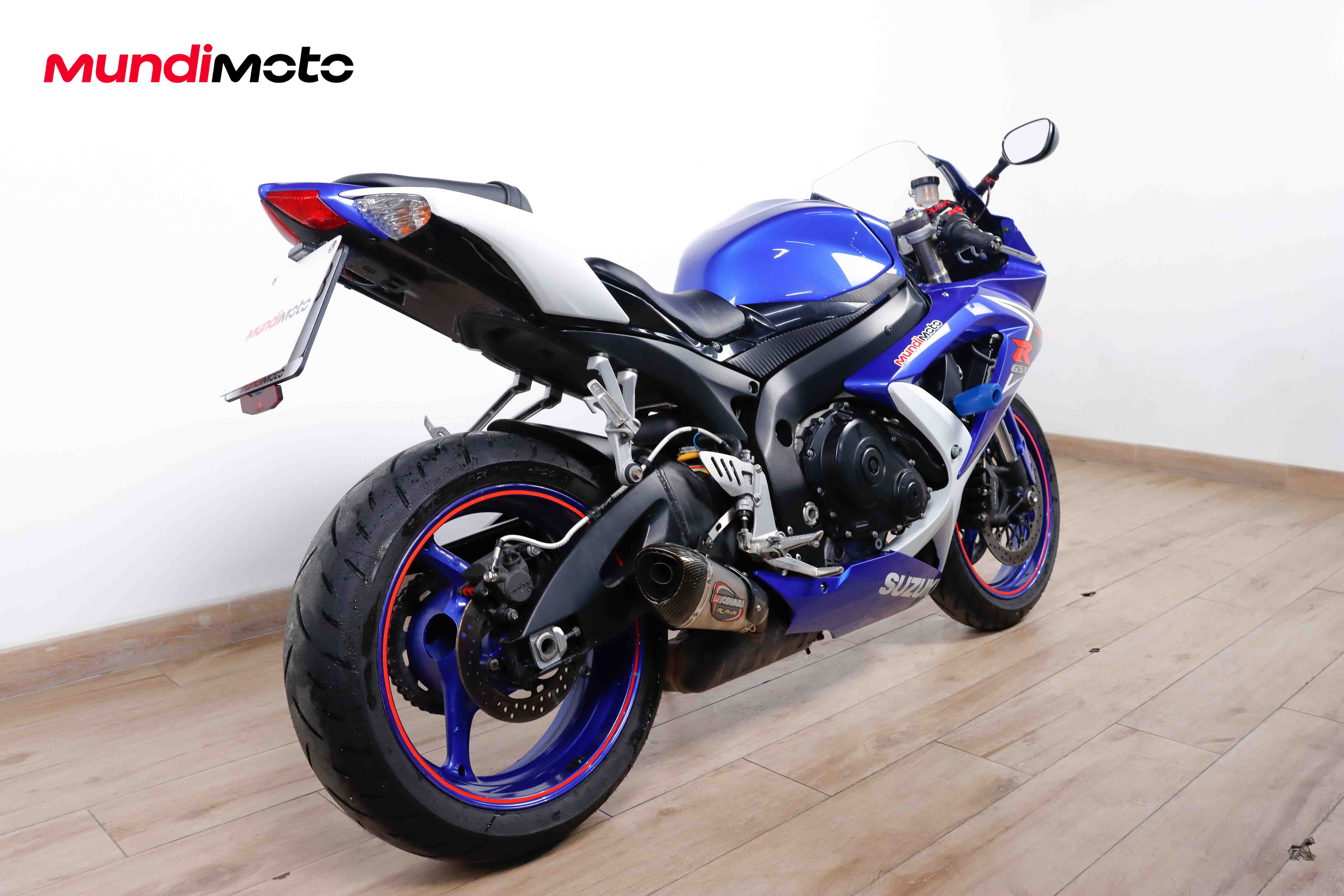 SUZUKI GSX R600SUZUKI2 SUZUKI GSX R600SUZUKI2