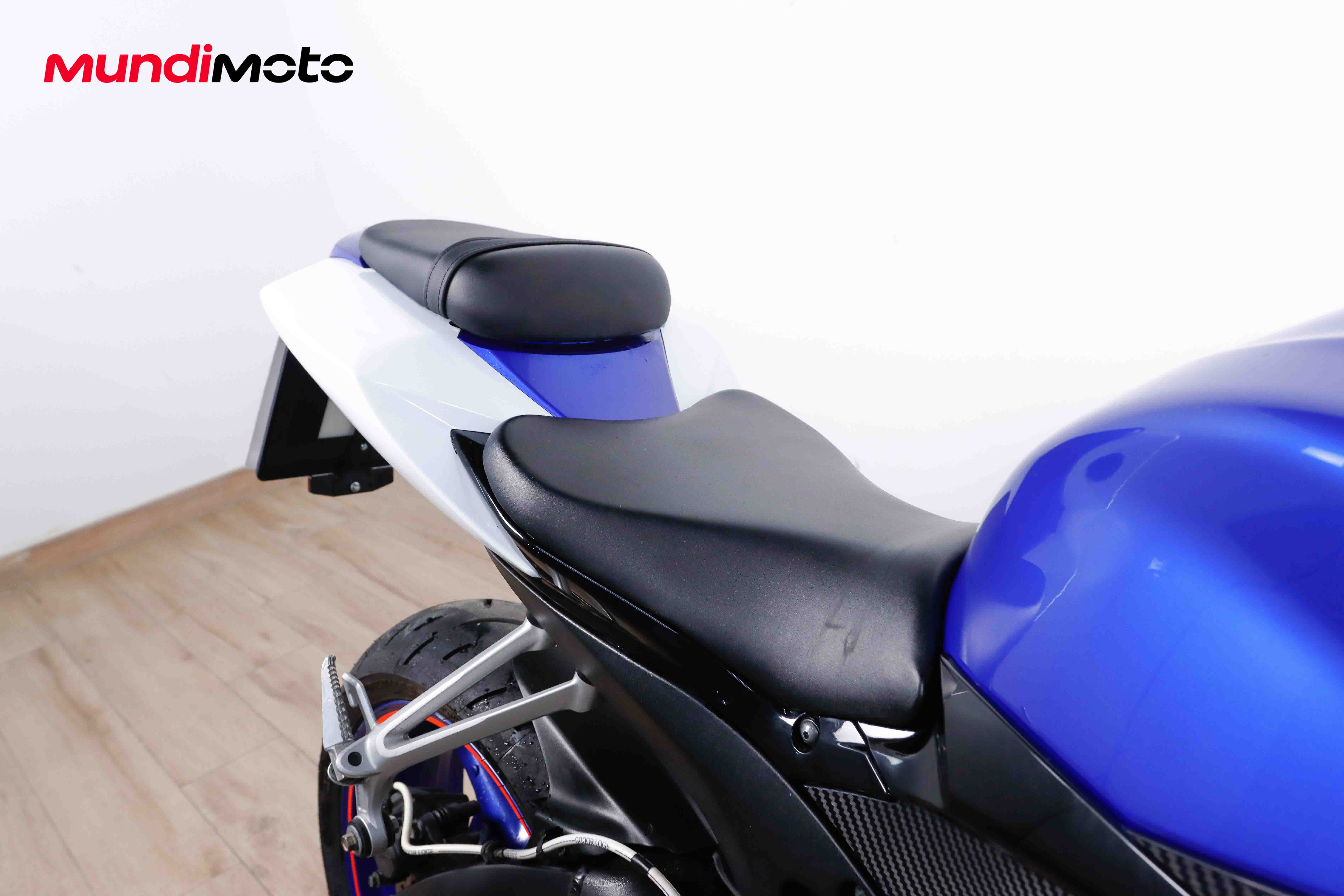 SUZUKI GSX R600SUZUKI6 SUZUKI GSX R600SUZUKI6