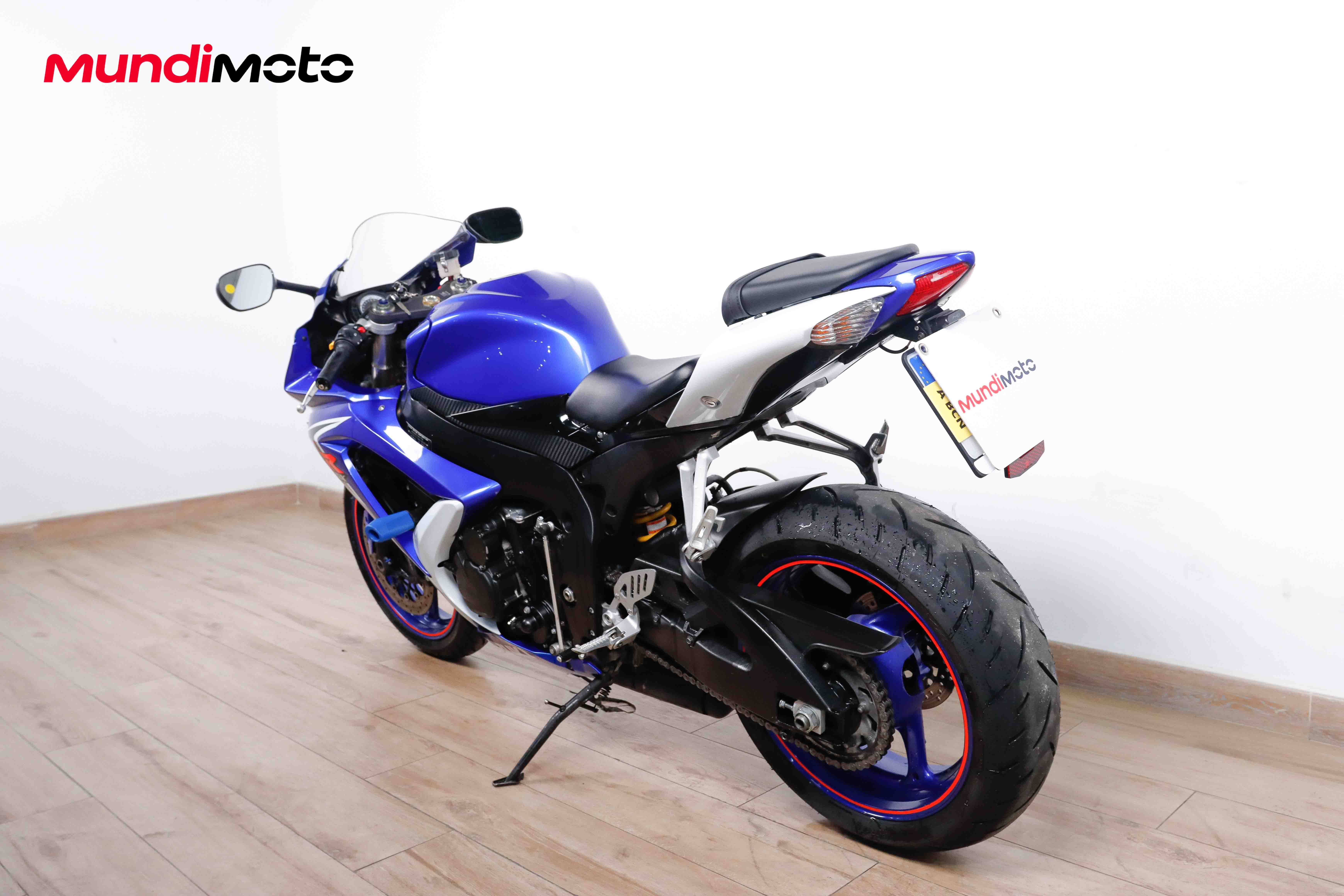 SUZUKI GSX R600SUZUKI9 SUZUKI GSX R600SUZUKI9