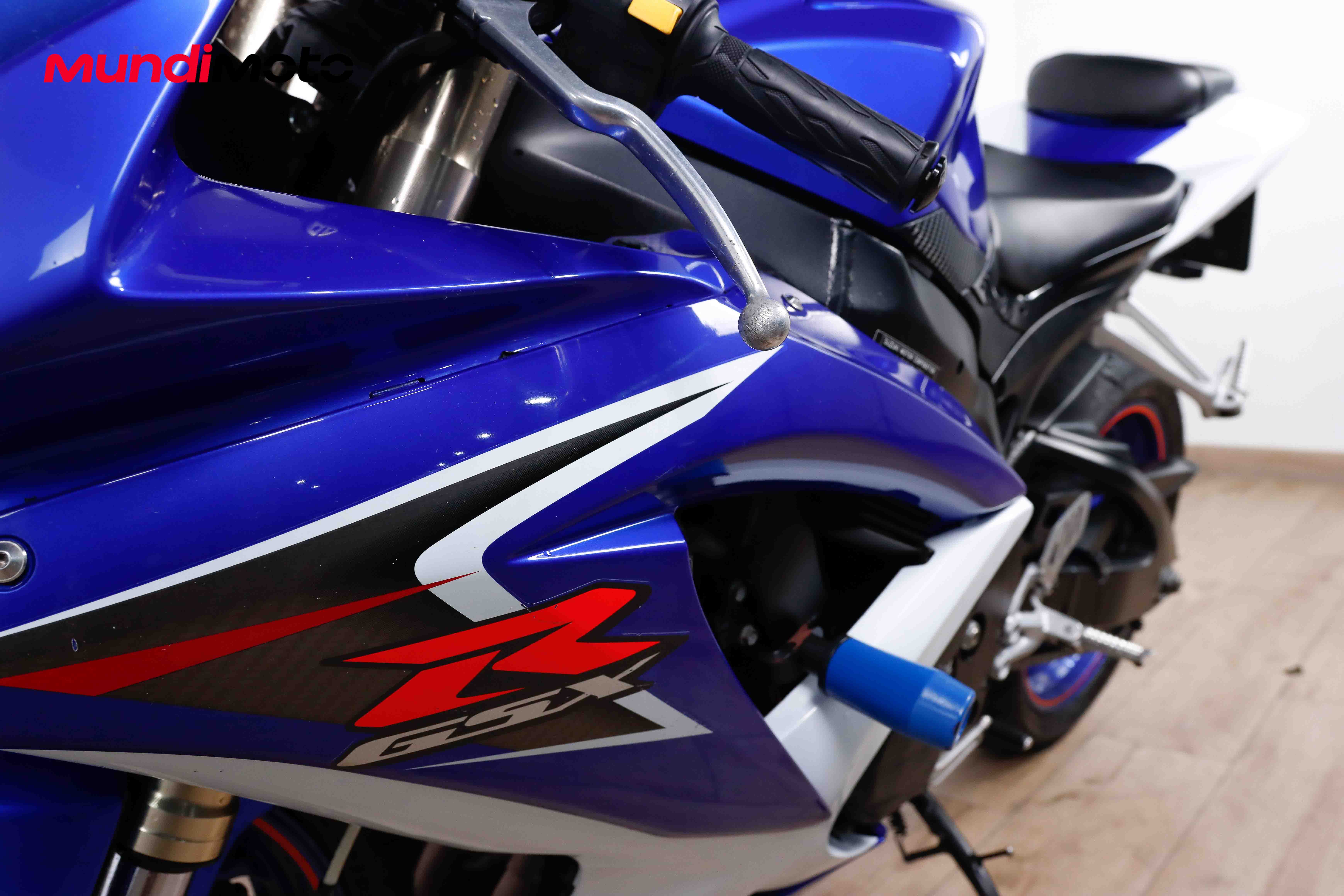 SUZUKI GSX R600SUZUKI11 SUZUKI GSX R600SUZUKI11