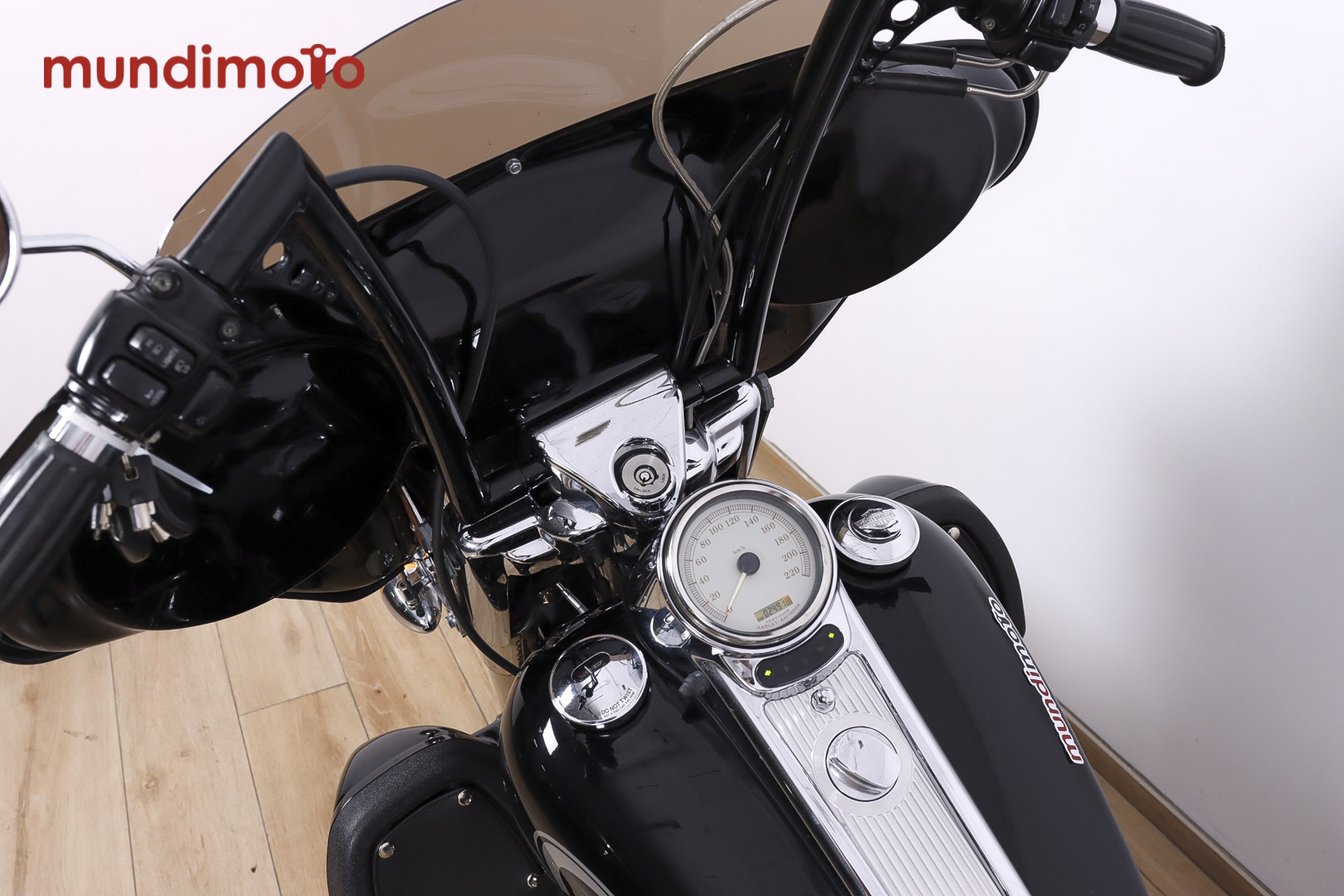 HARLEY DAVIDSON Touring Road KingHARLEY DAVIDSON10 HARLEY DAVIDSON Touring Road KingHARLEY DAVIDSON10