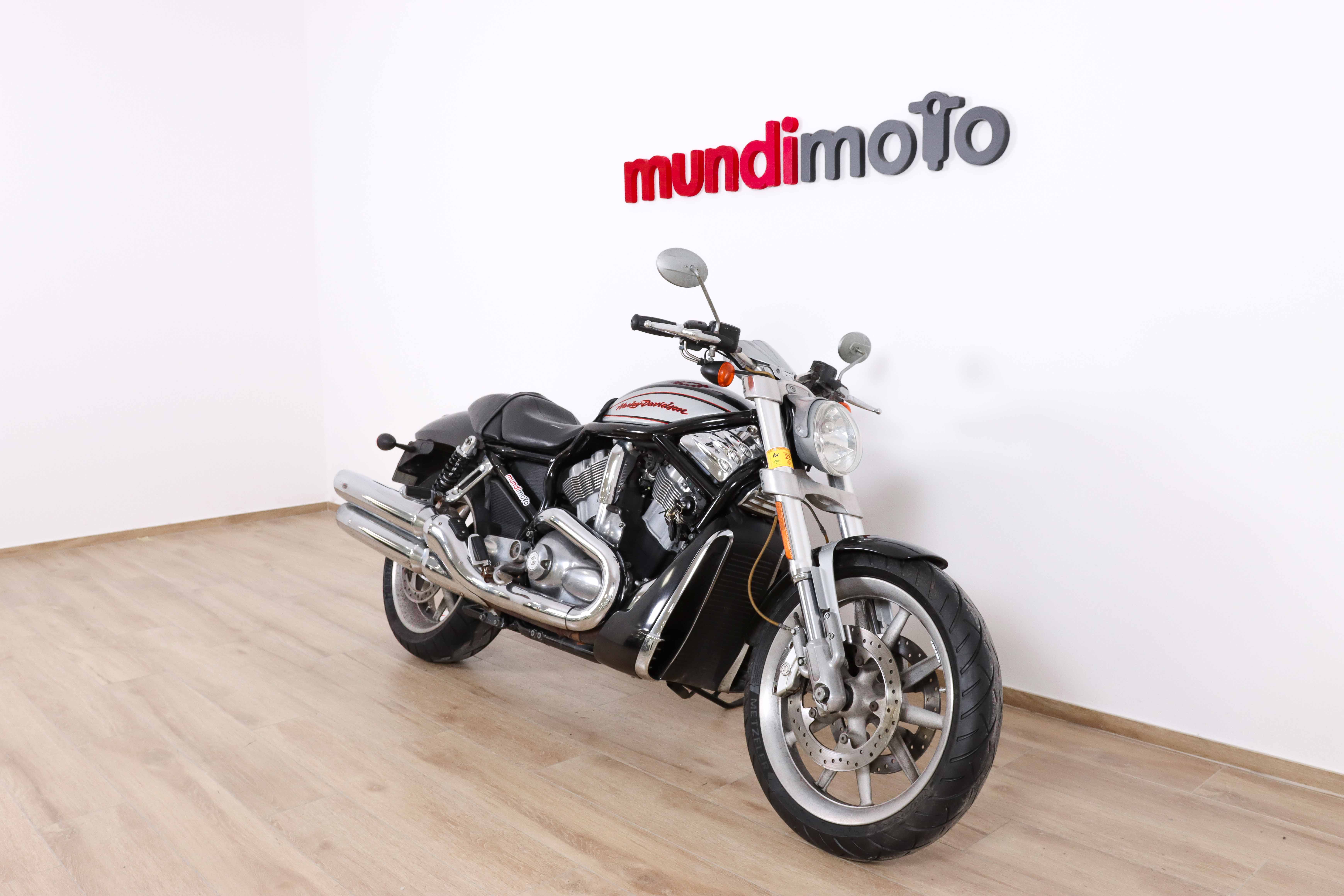 HARLEY DAVIDSON VRSC Street Rod promoHARLEY DAVIDSON2 HARLEY DAVIDSON VRSC Street Rod promoHARLEY DAVIDSON2
