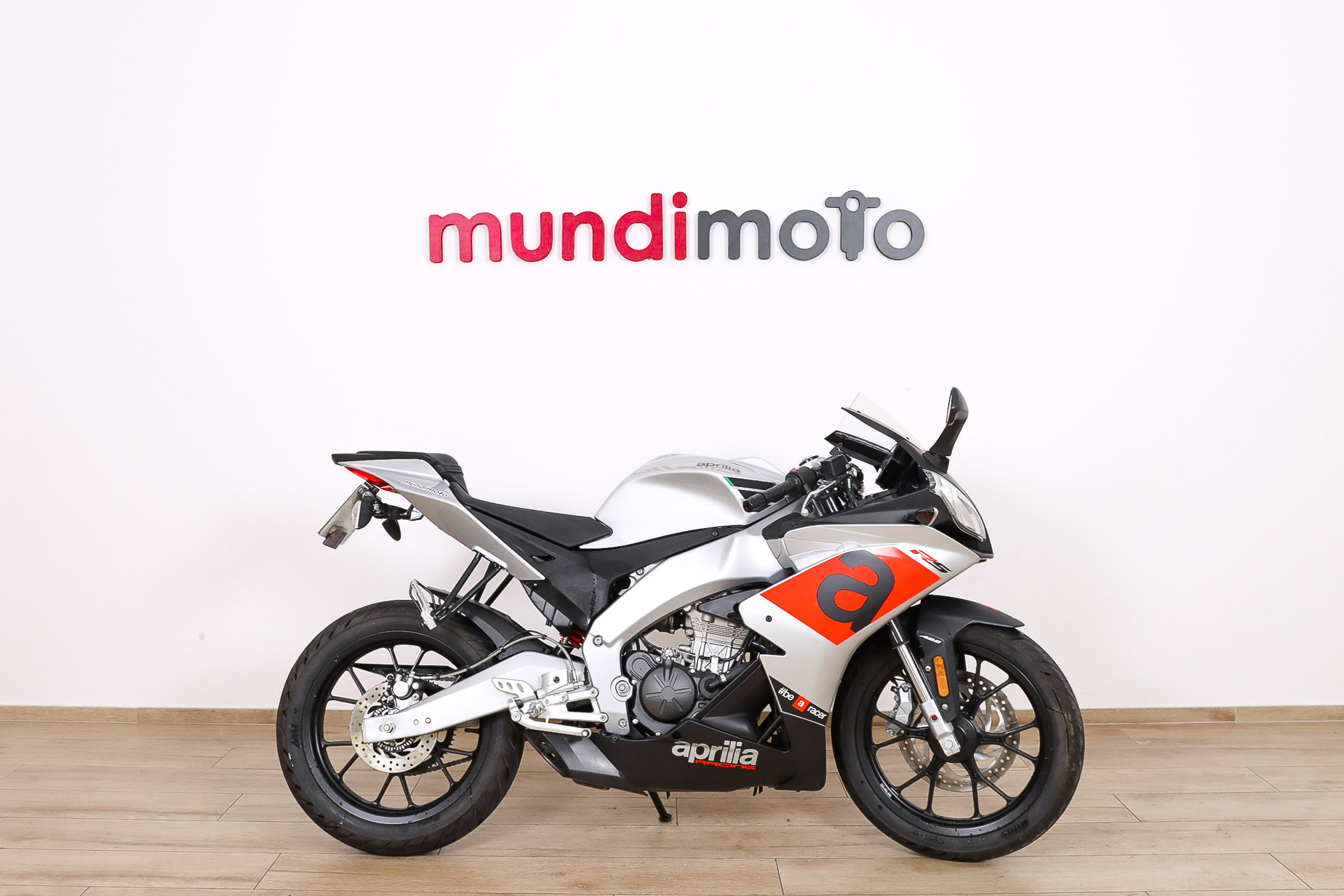APRILIA RS 125APRILIA0 APRILIA RS 125APRILIA0