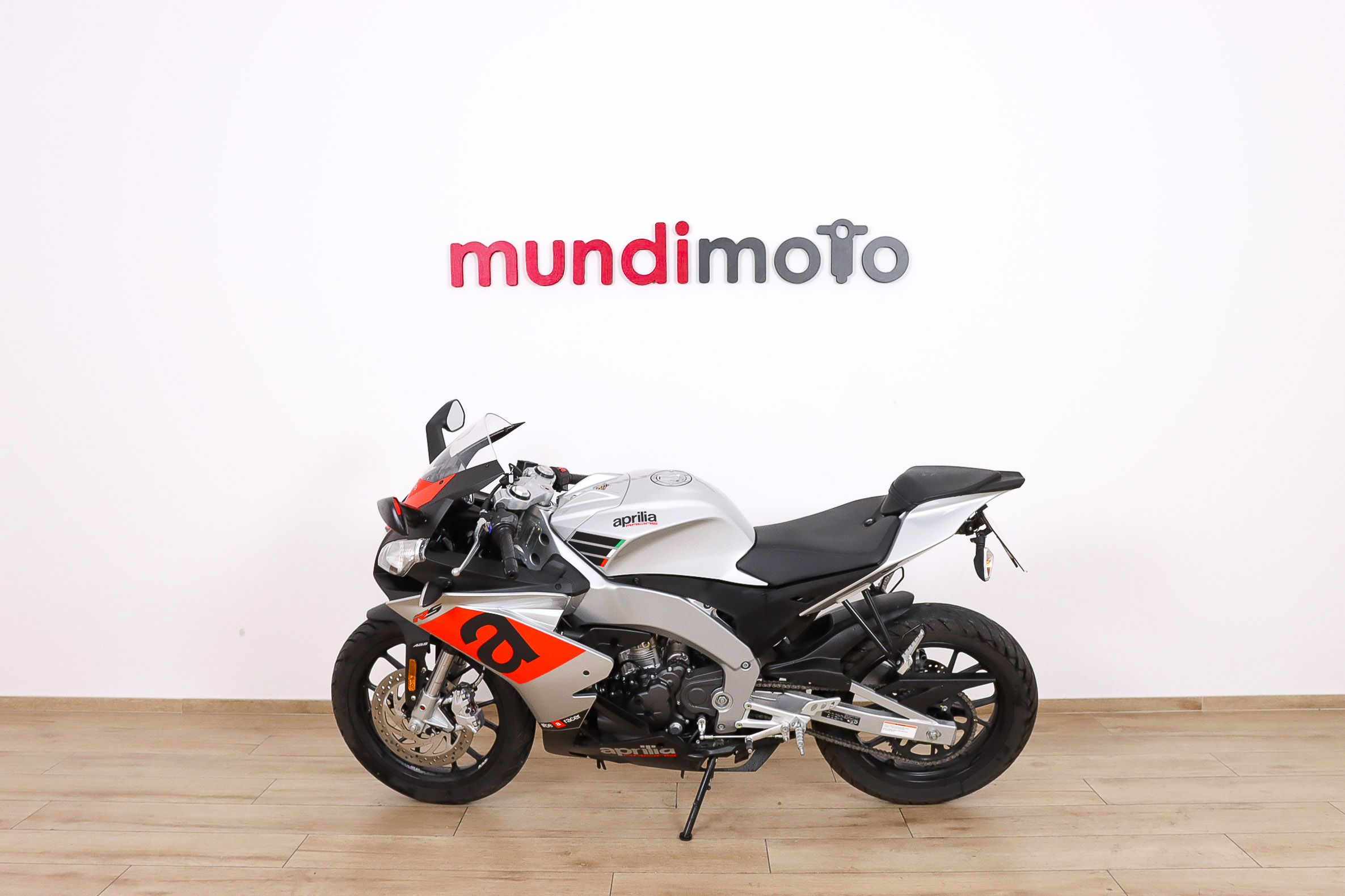 APRILIA RS 125APRILIA7 APRILIA RS 125APRILIA7