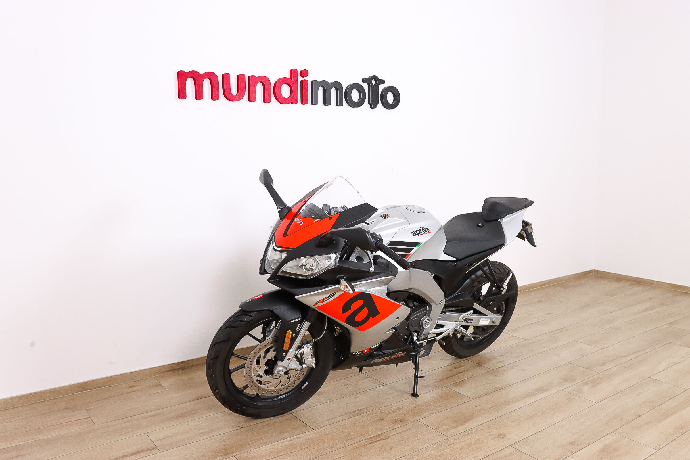 APRILIA RS 125APRILIA9 APRILIA RS 125APRILIA9