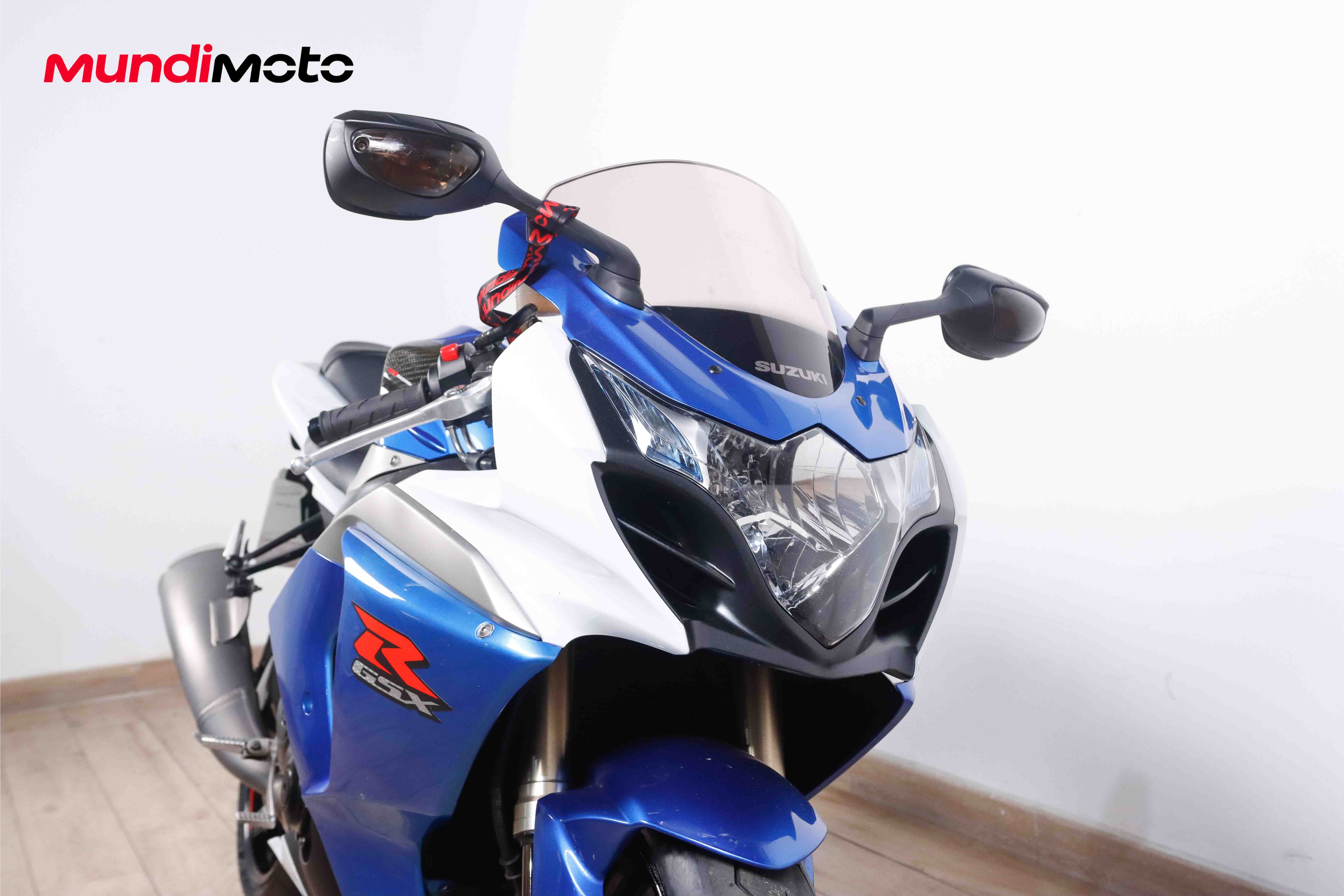 SUZUKI GSX R1000SUZUKI6 SUZUKI GSX R1000SUZUKI6