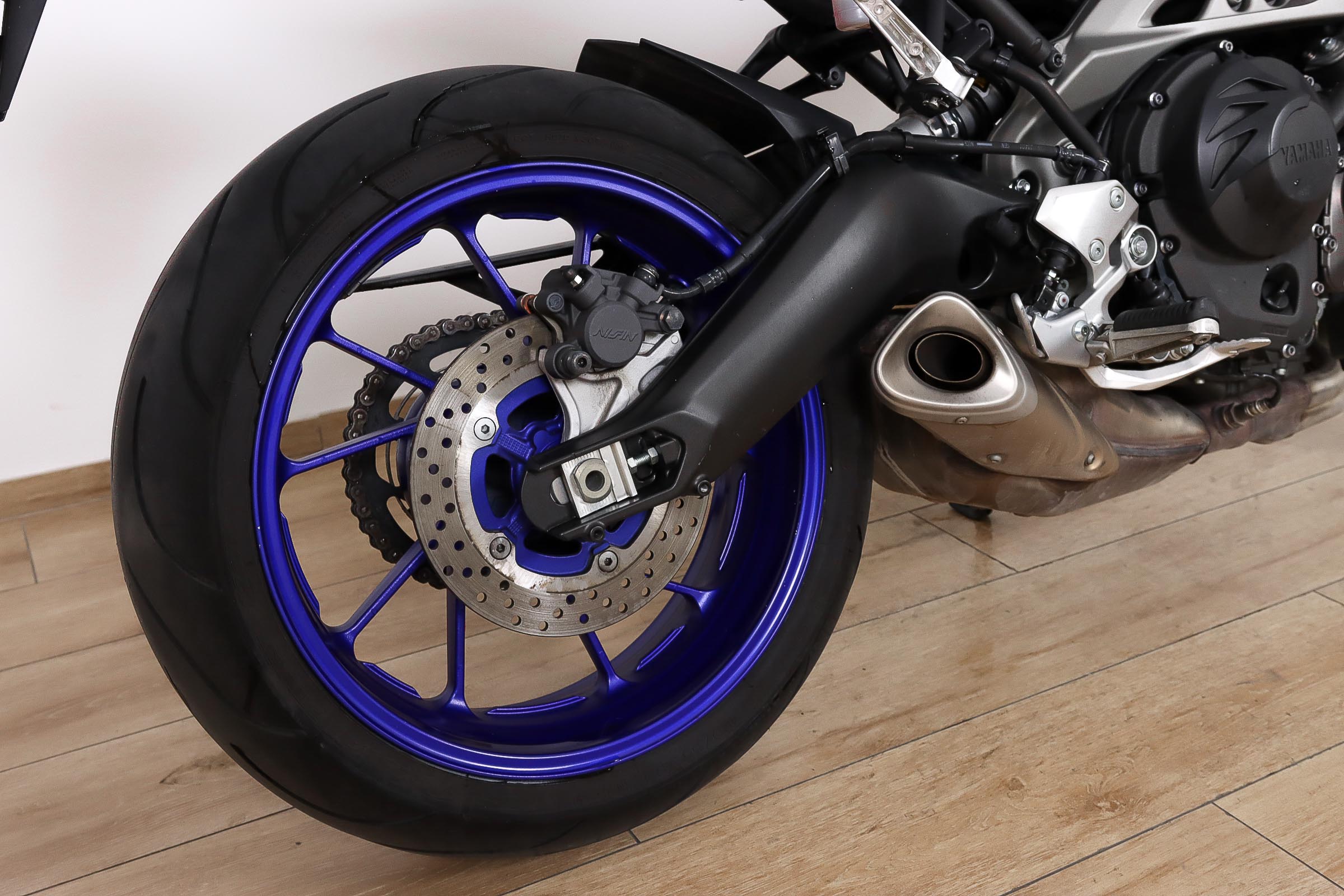 YAMAHA MT 09YAMAHA4 YAMAHA MT 09YAMAHA4