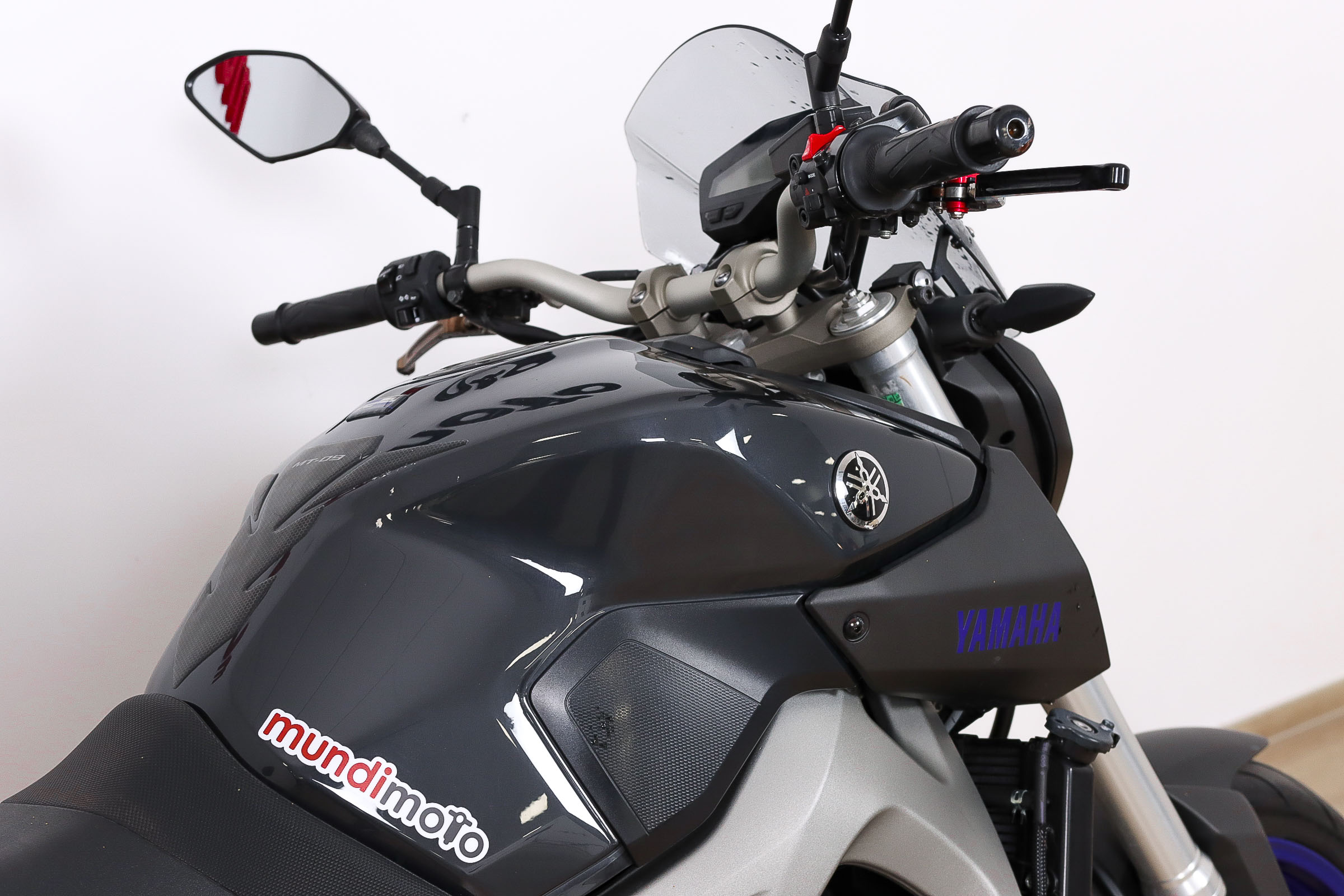 YAMAHA MT 09YAMAHA6 YAMAHA MT 09YAMAHA6
