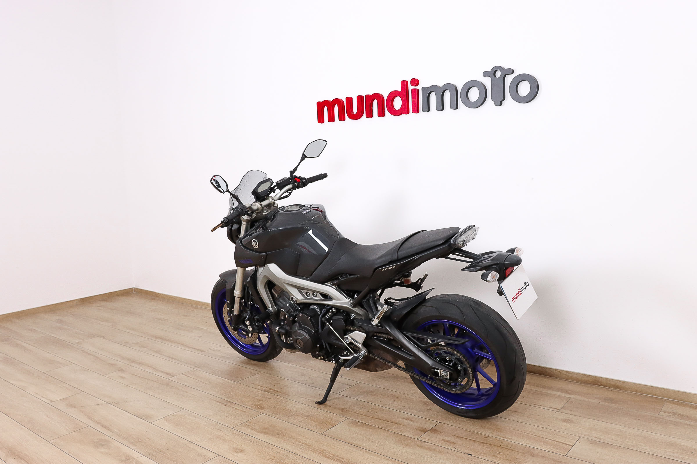 YAMAHA MT 09YAMAHA8 YAMAHA MT 09YAMAHA8