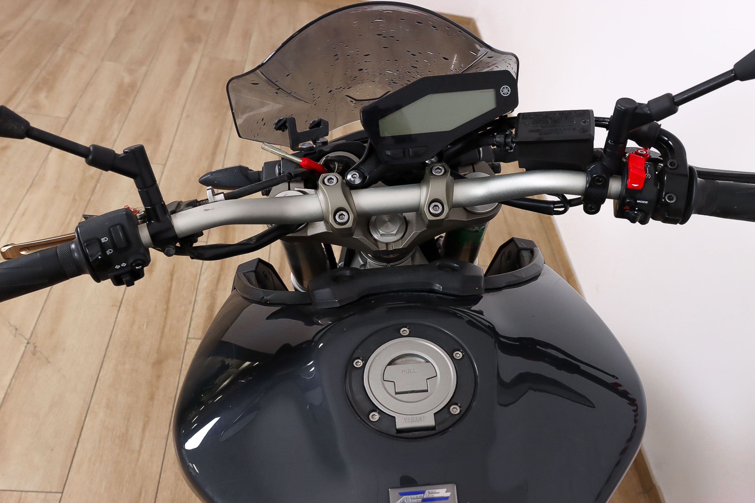 YAMAHA MT 09YAMAHA11 YAMAHA MT 09YAMAHA11