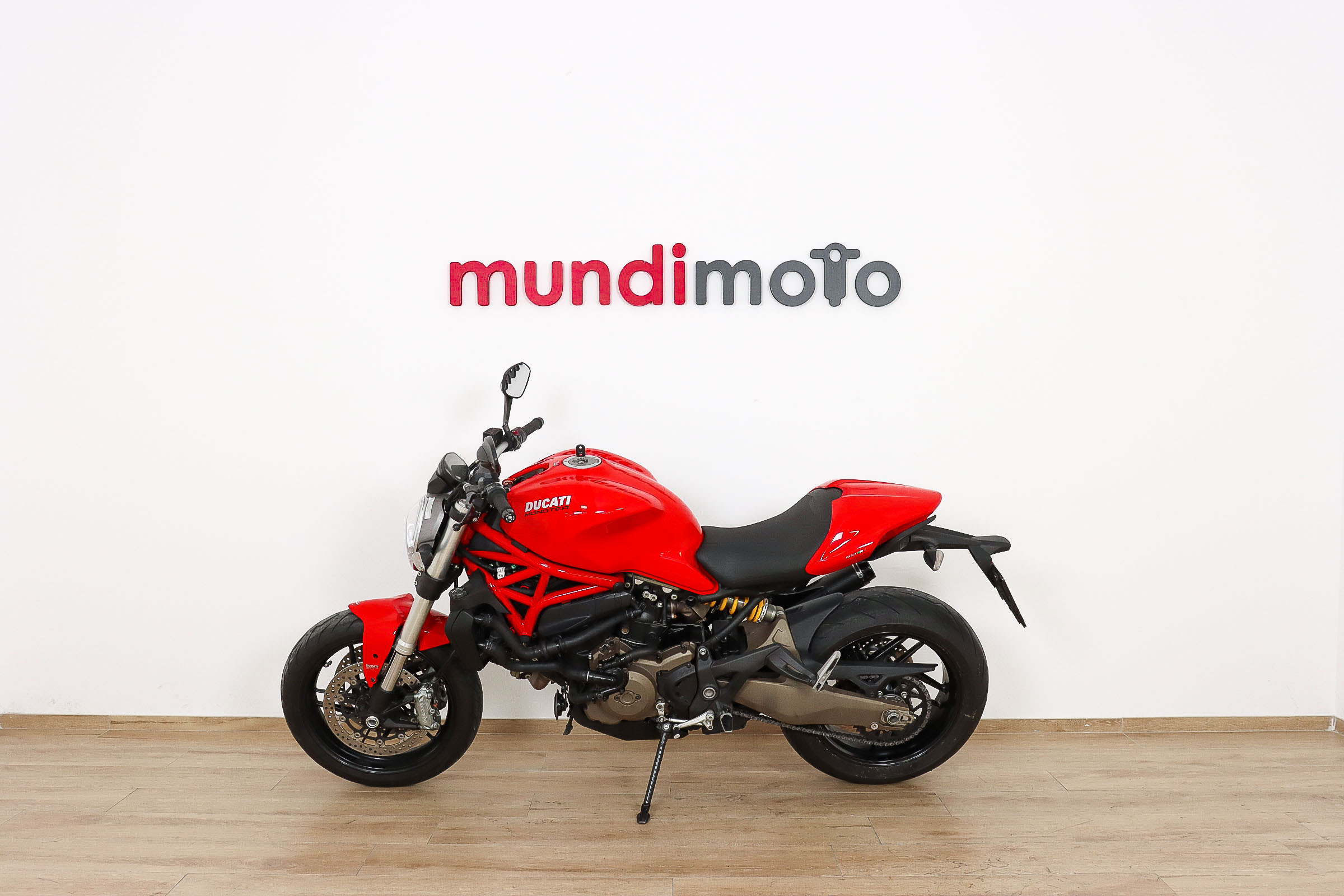 DUCATI Monster 821DUCATI8 DUCATI Monster 821DUCATI8