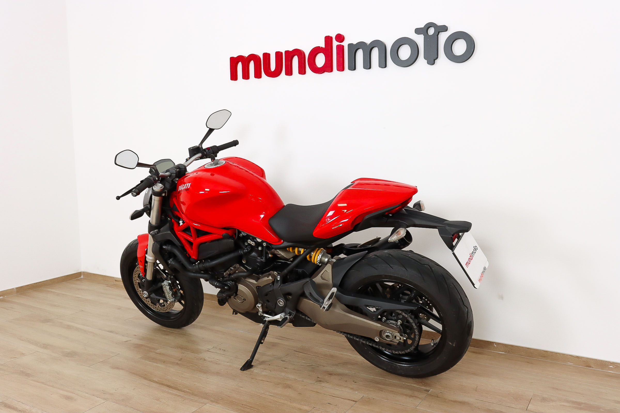 DUCATI Monster 821DUCATI10 DUCATI Monster 821DUCATI10
