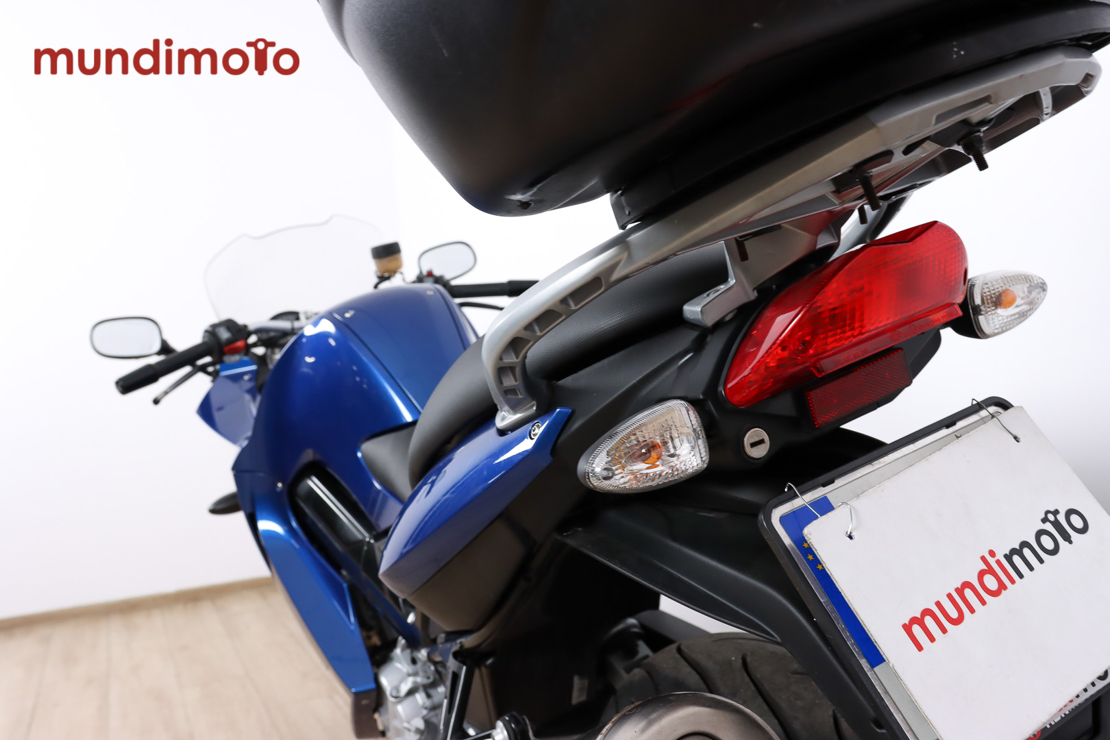 BMW F 800 STBMW9 BMW F 800 STBMW9