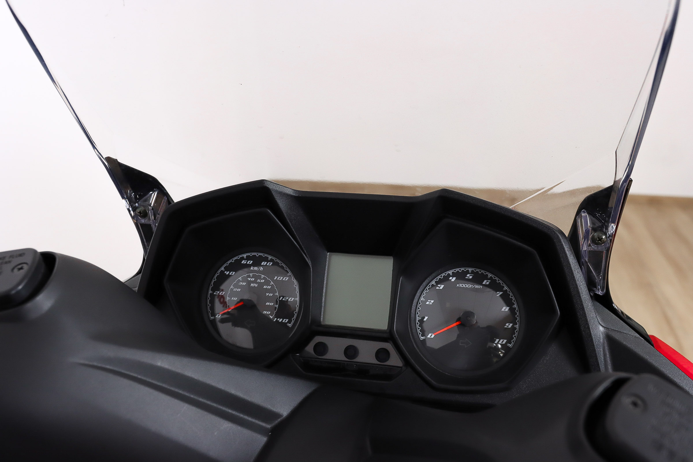 KYMCO Super Dink 125iKYMCO5 KYMCO Super Dink 125iKYMCO5