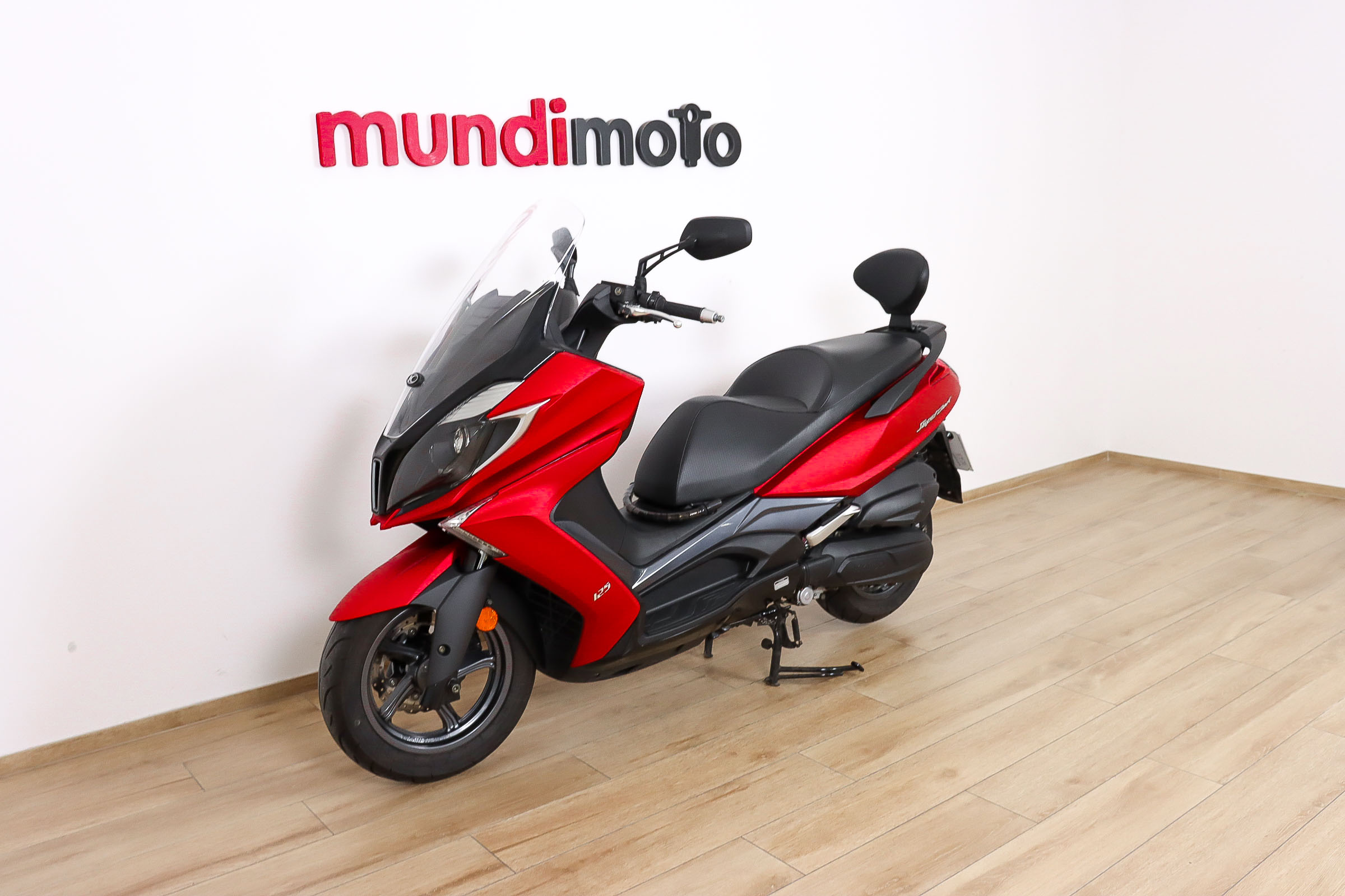 KYMCO Super Dink 125iKYMCO7 KYMCO Super Dink 125iKYMCO7