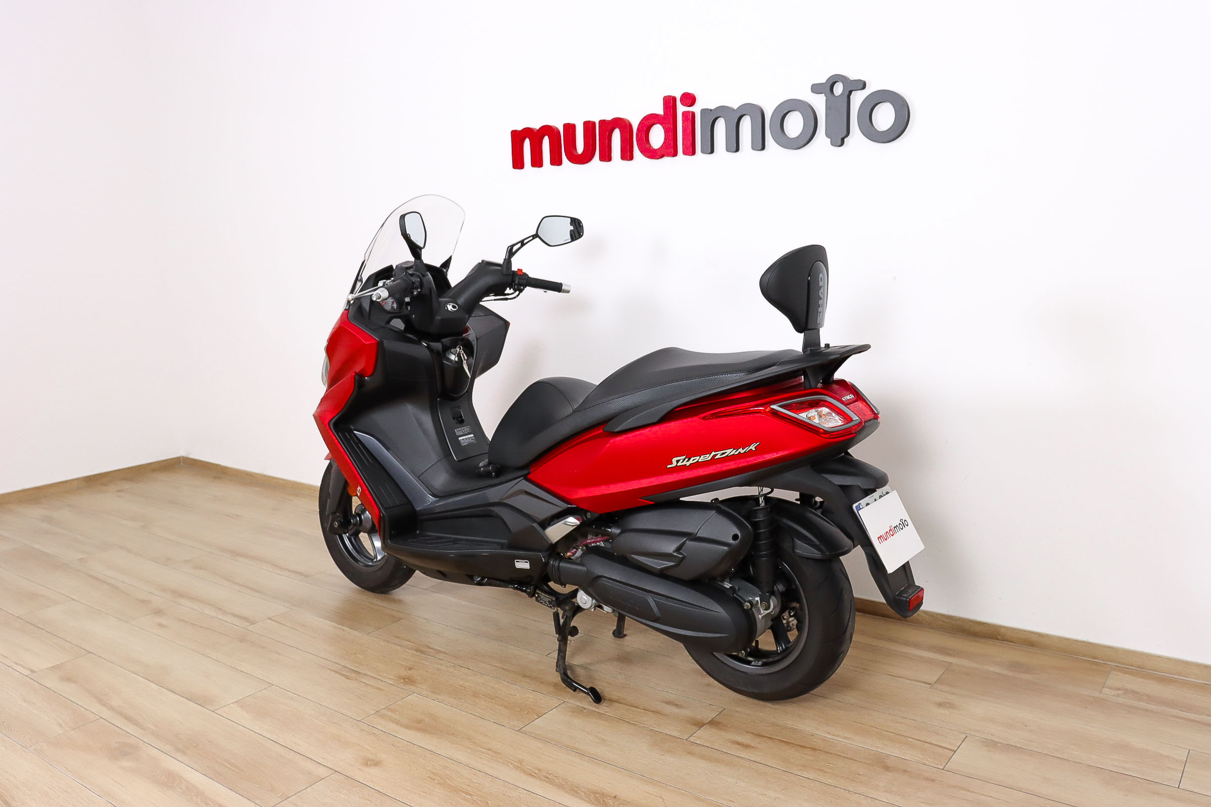 KYMCO Super Dink 125iKYMCO8 KYMCO Super Dink 125iKYMCO8