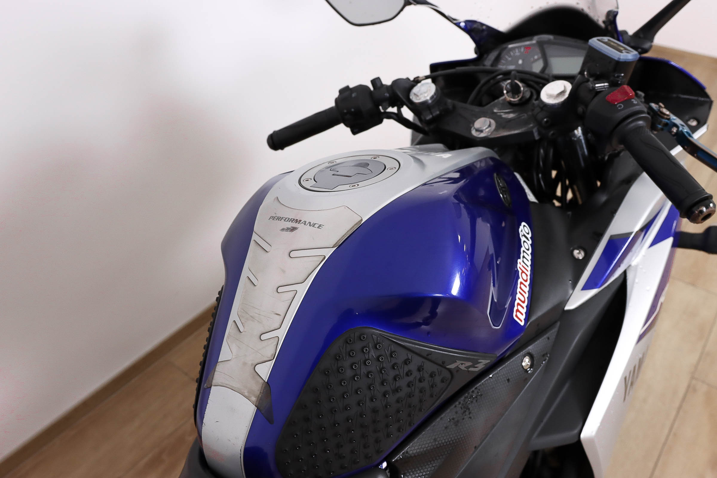 YAMAHA YZF-R3YAMAHA4 YAMAHA YZF-R3YAMAHA4