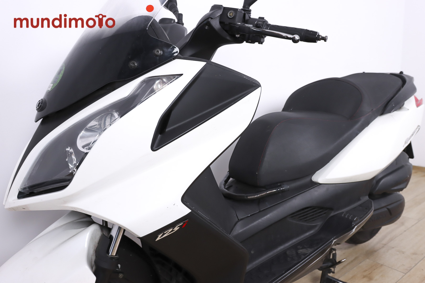 KYMCO Super Dink 125i ABSKYMCO10 KYMCO Super Dink 125i ABSKYMCO10