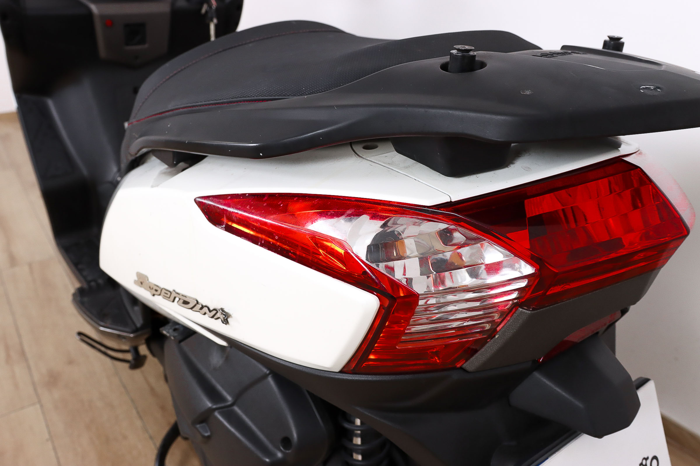KYMCO Super Dink 125i ABSKYMCO11 KYMCO Super Dink 125i ABSKYMCO11