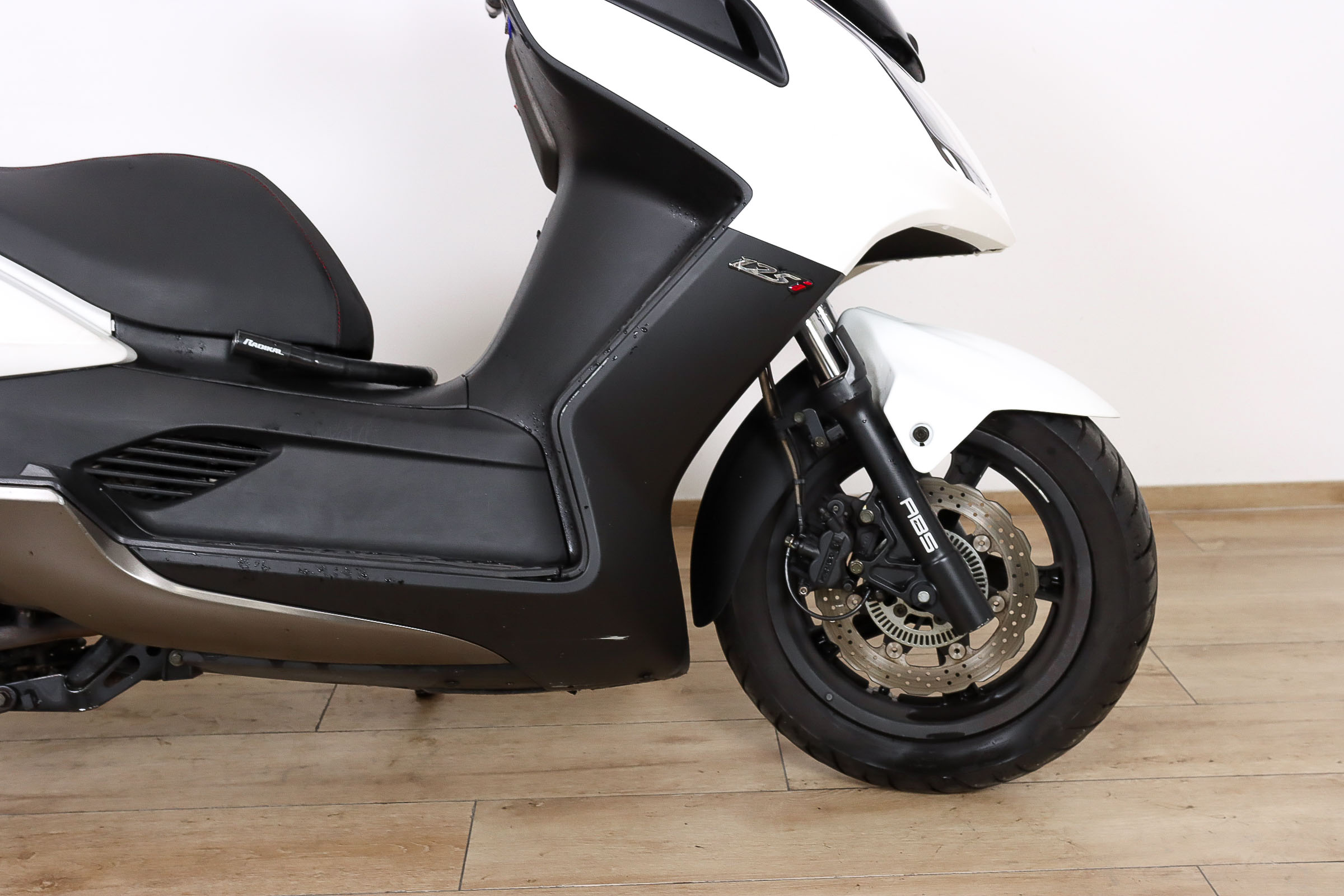 KYMCO Super Dink 125i ABSKYMCO3 KYMCO Super Dink 125i ABSKYMCO3