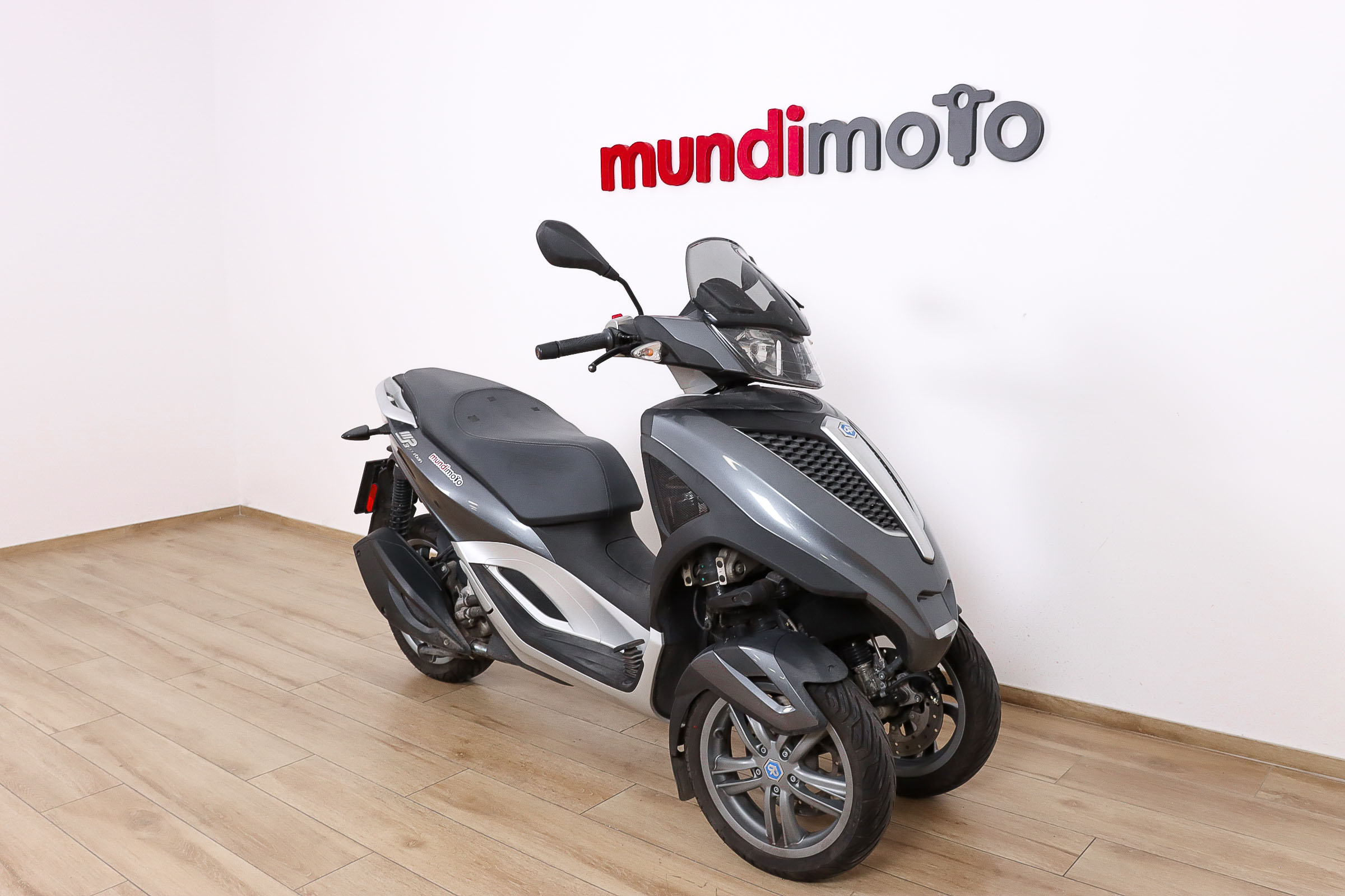 PIAGGIO MP3 Yourban 300 IEPIAGGIO2 PIAGGIO MP3 Yourban 300 IEPIAGGIO2
