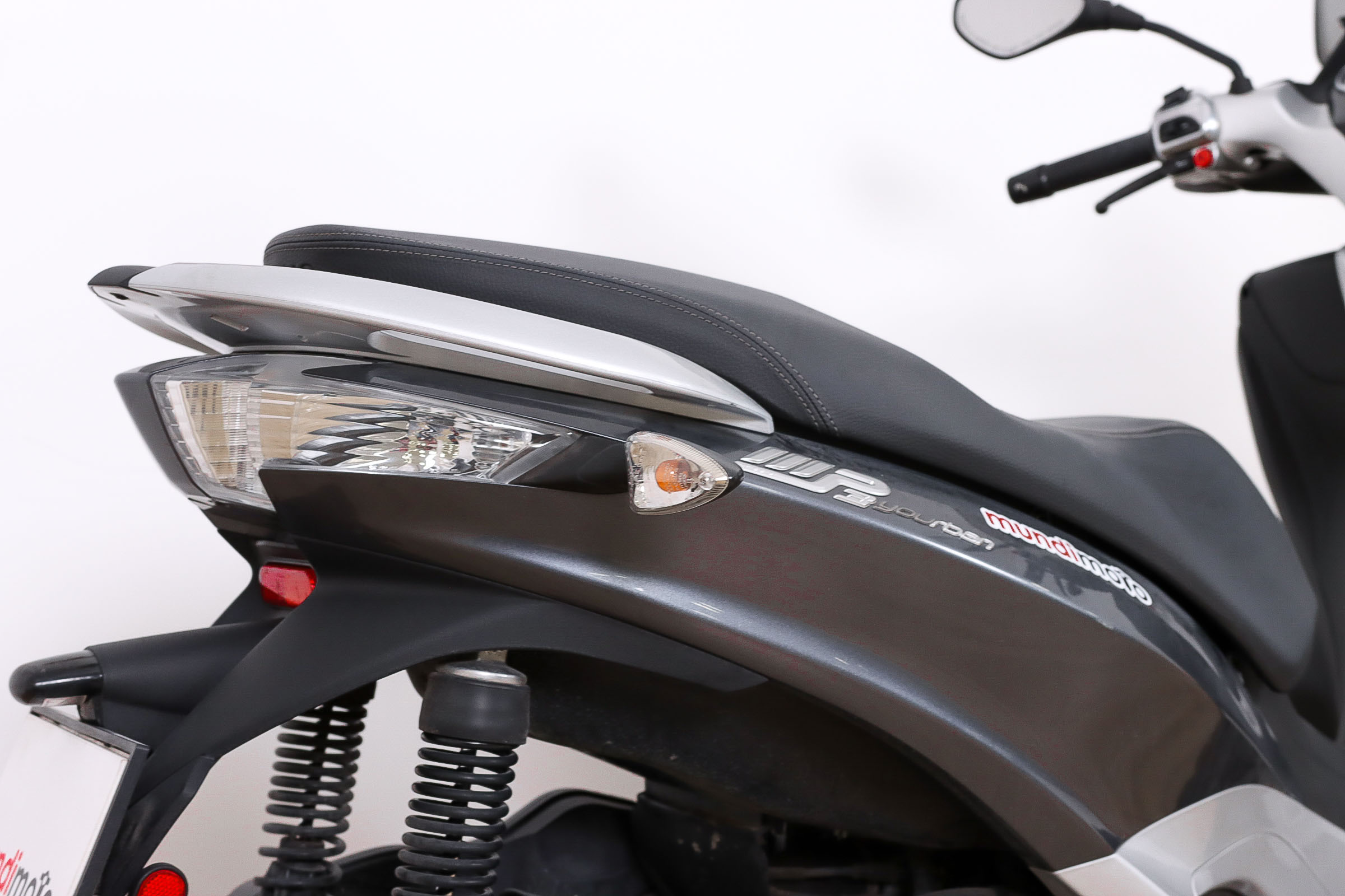 PIAGGIO MP3 Yourban 300 IEPIAGGIO6 PIAGGIO MP3 Yourban 300 IEPIAGGIO6