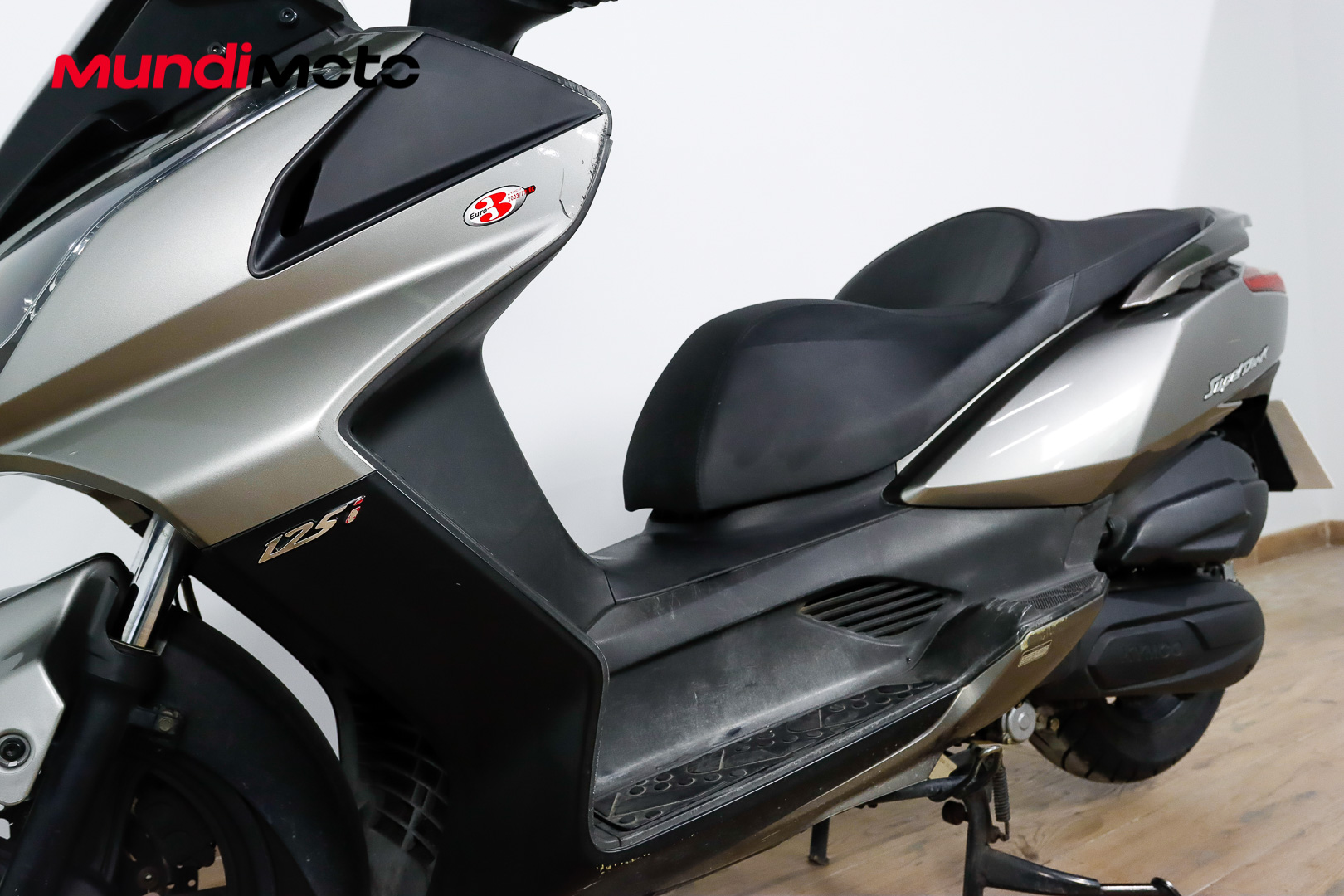 KYMCO Super Dink 125iKYMCO8 KYMCO Super Dink 125iKYMCO8