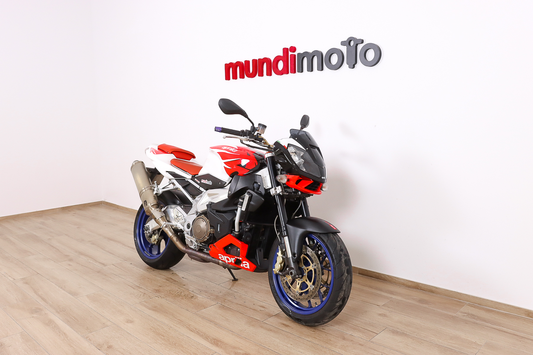 APRILIA RSV Mille R promoAPRILIA10 APRILIA RSV Mille R promoAPRILIA10