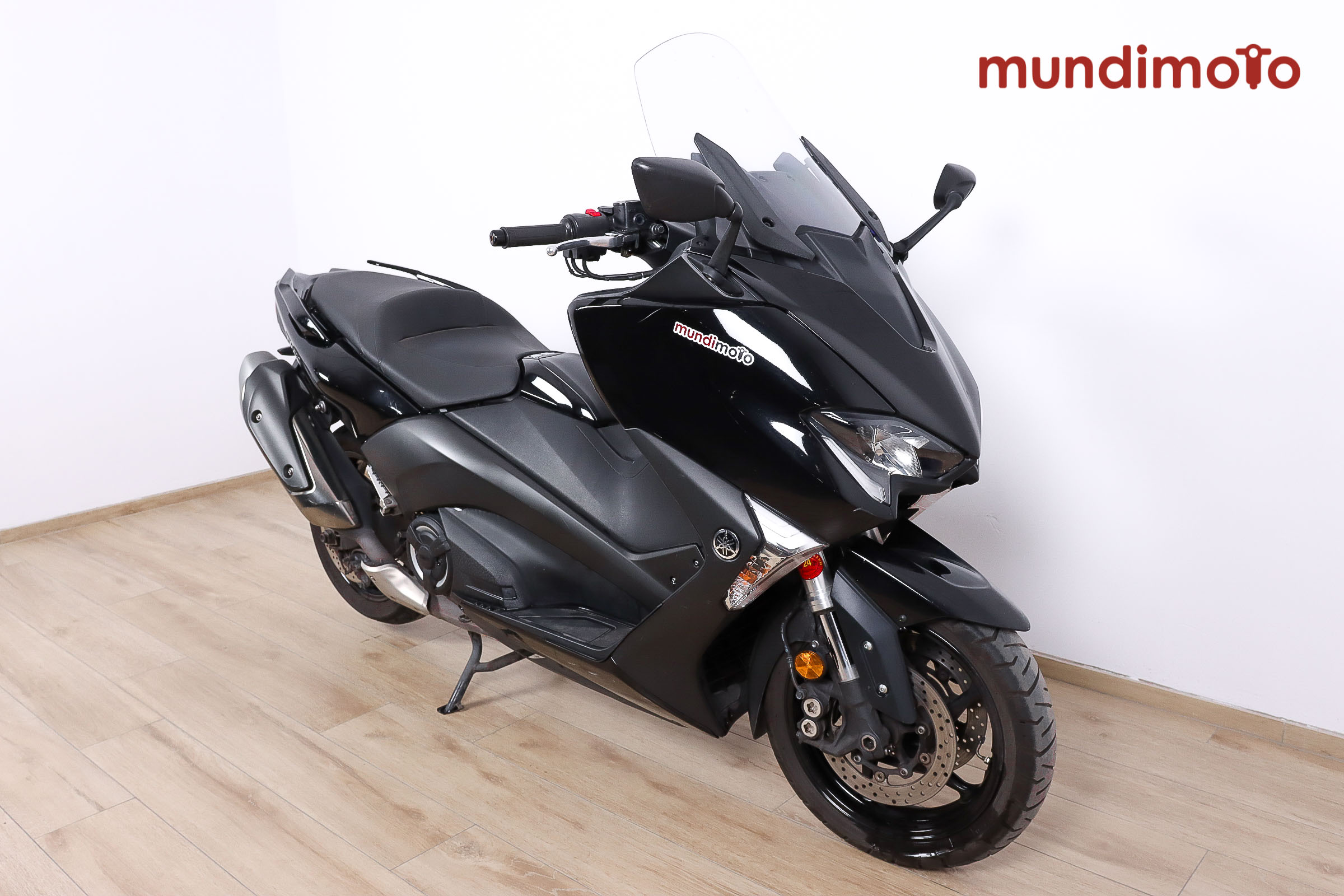 YAMAHA T-Max 530 ABS SX promoYAMAHA1 YAMAHA T-Max 530 ABS SX promoYAMAHA1