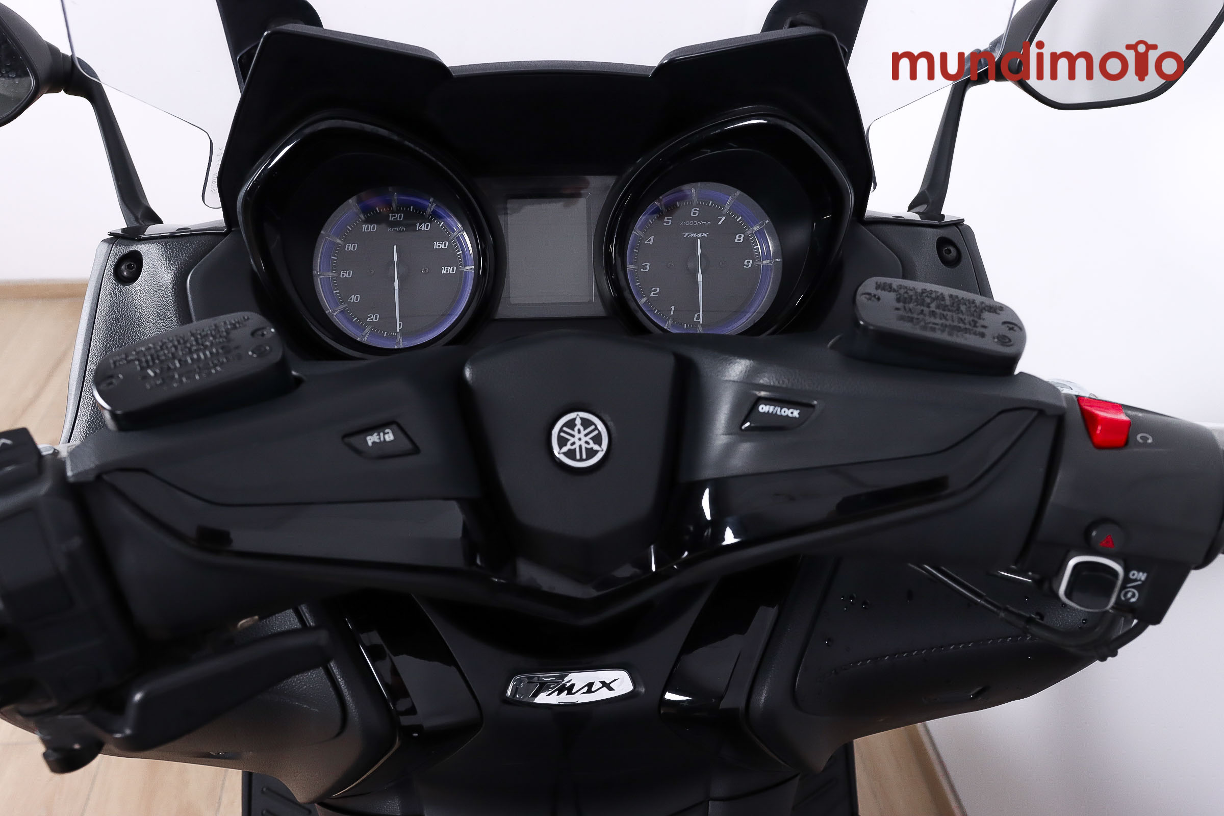 YAMAHA T-Max 530 ABS SX promoYAMAHA10 YAMAHA T-Max 530 ABS SX promoYAMAHA10