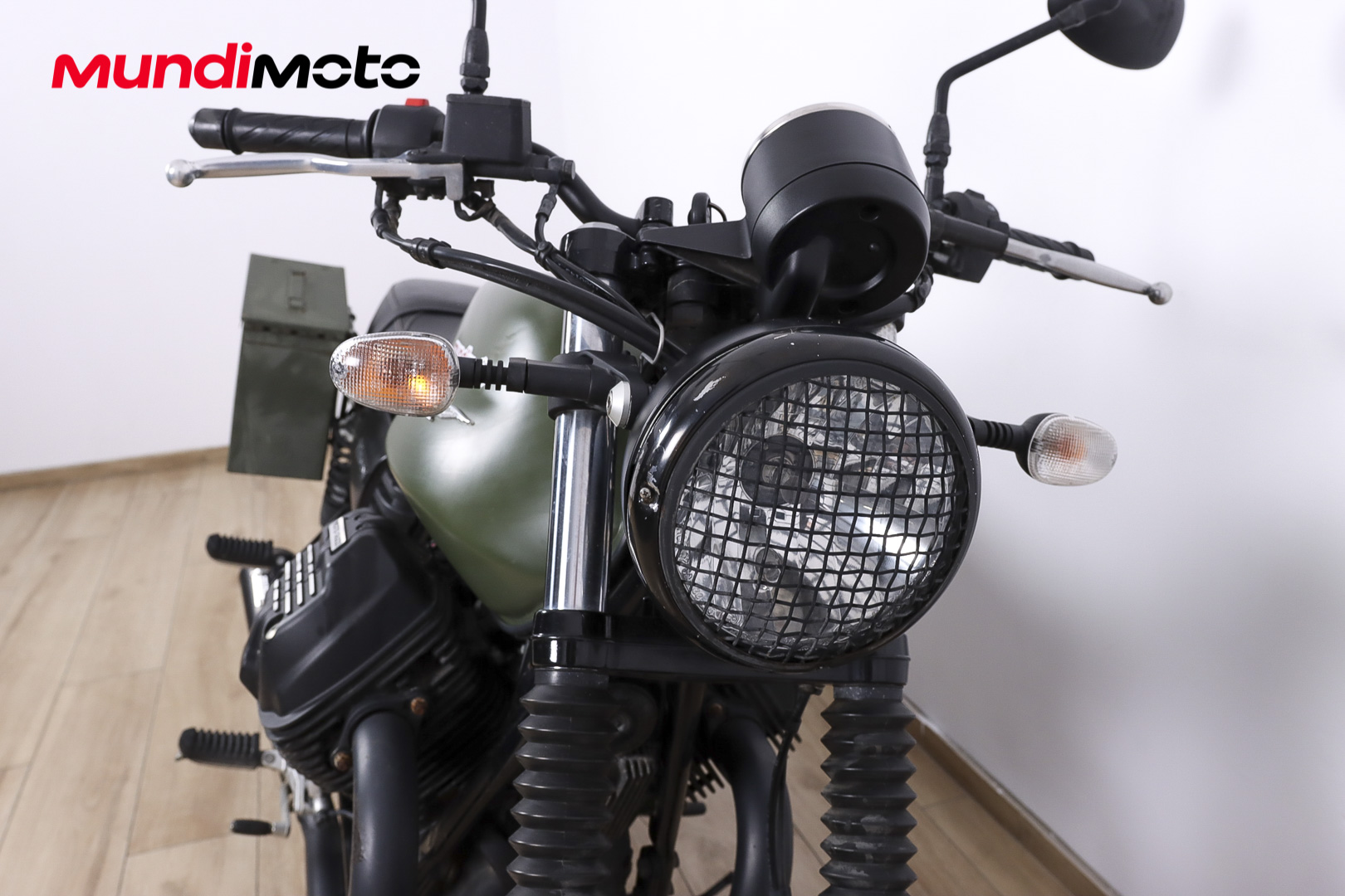 MOTO GUZZI V7 III StoneMOTO GUZZI3 MOTO GUZZI V7 III StoneMOTO GUZZI3