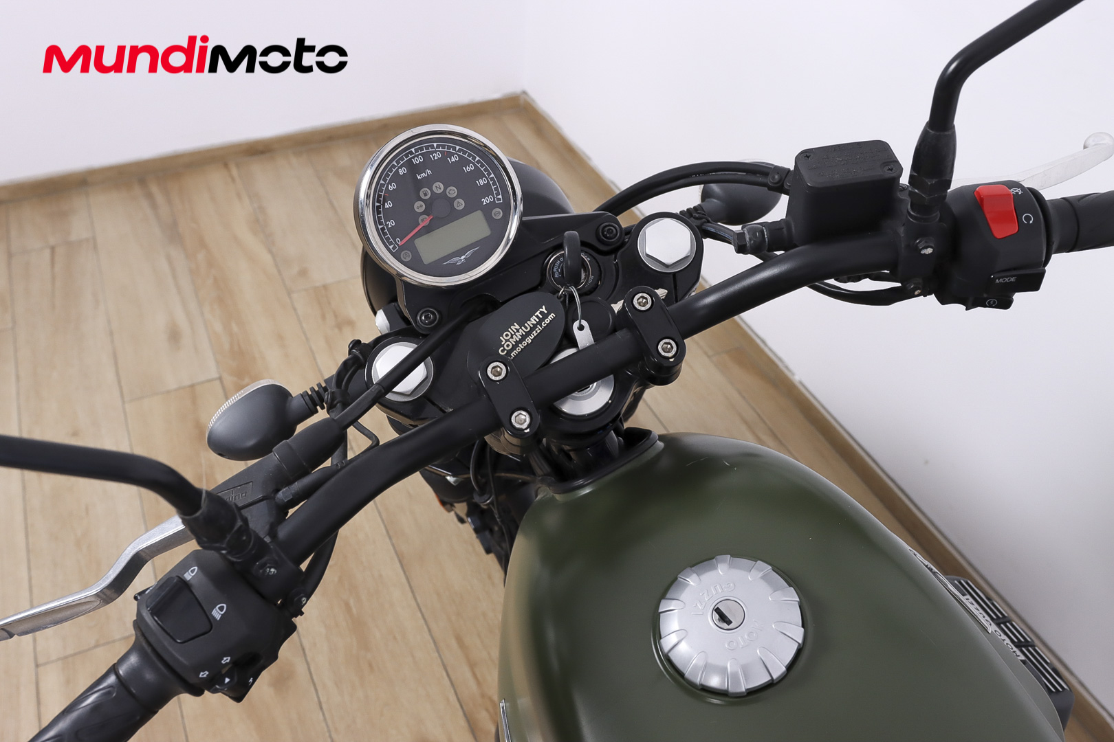 MOTO GUZZI V7 III StoneMOTO GUZZI8 MOTO GUZZI V7 III StoneMOTO GUZZI8