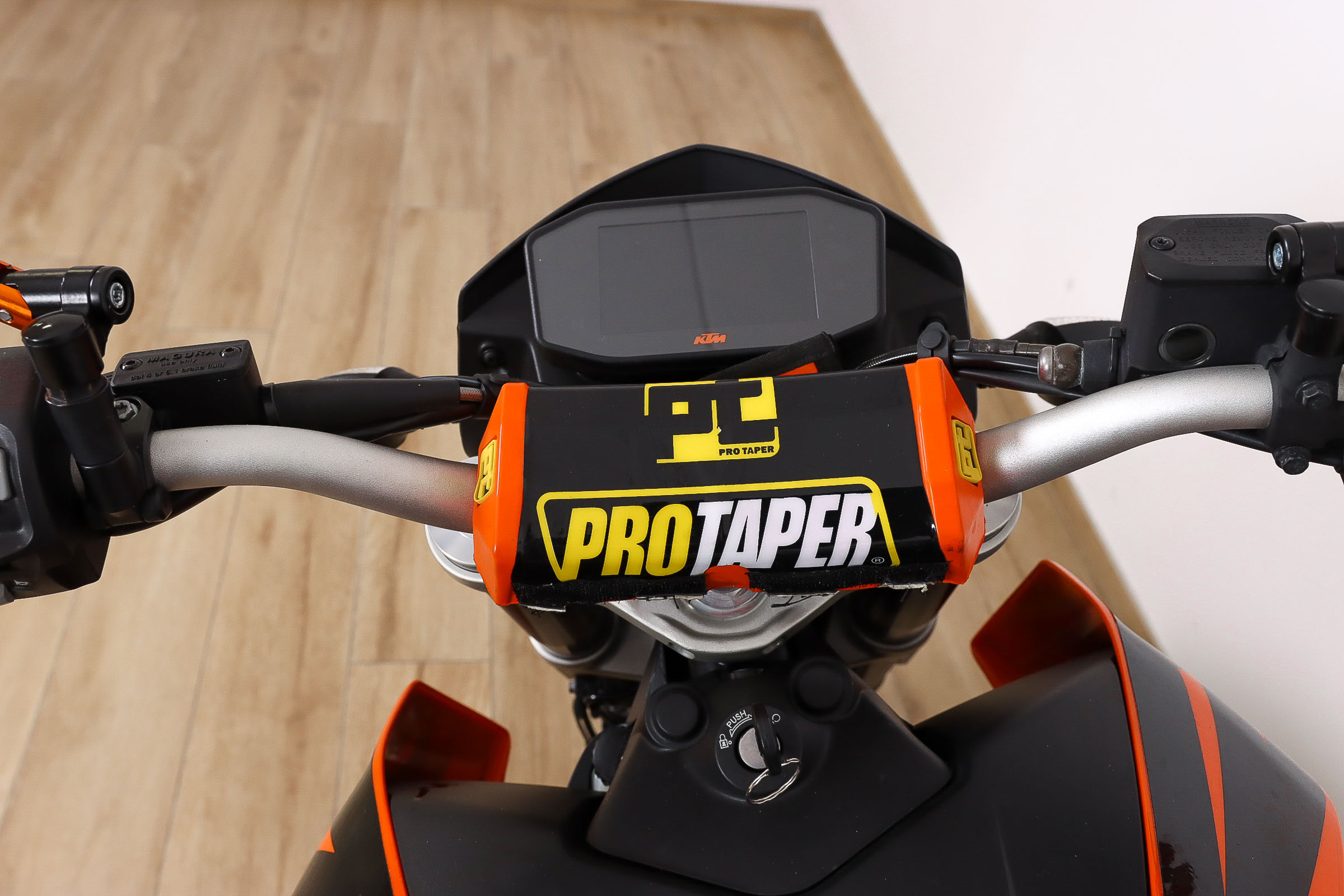 KTM 690 DUKEKTM10 KTM 690 DUKEKTM10