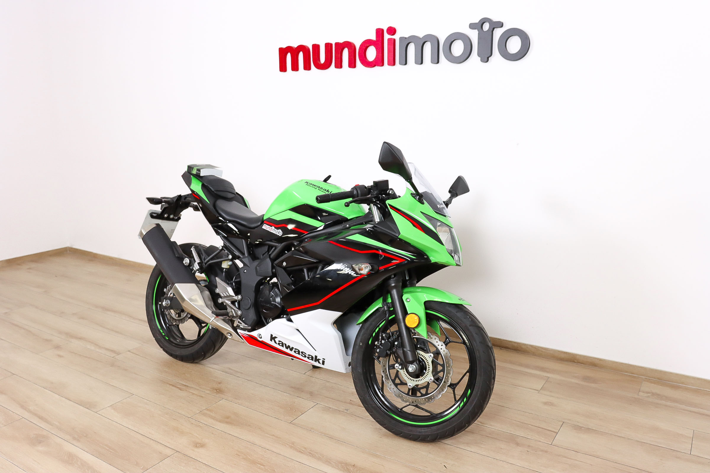 KAWASAKI Ninja 125KAWASAKI2 KAWASAKI Ninja 125KAWASAKI2