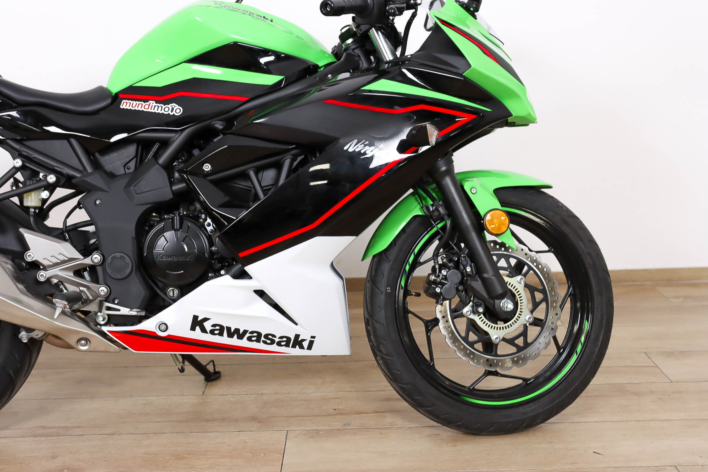 KAWASAKI Ninja 125KAWASAKI3 KAWASAKI Ninja 125KAWASAKI3