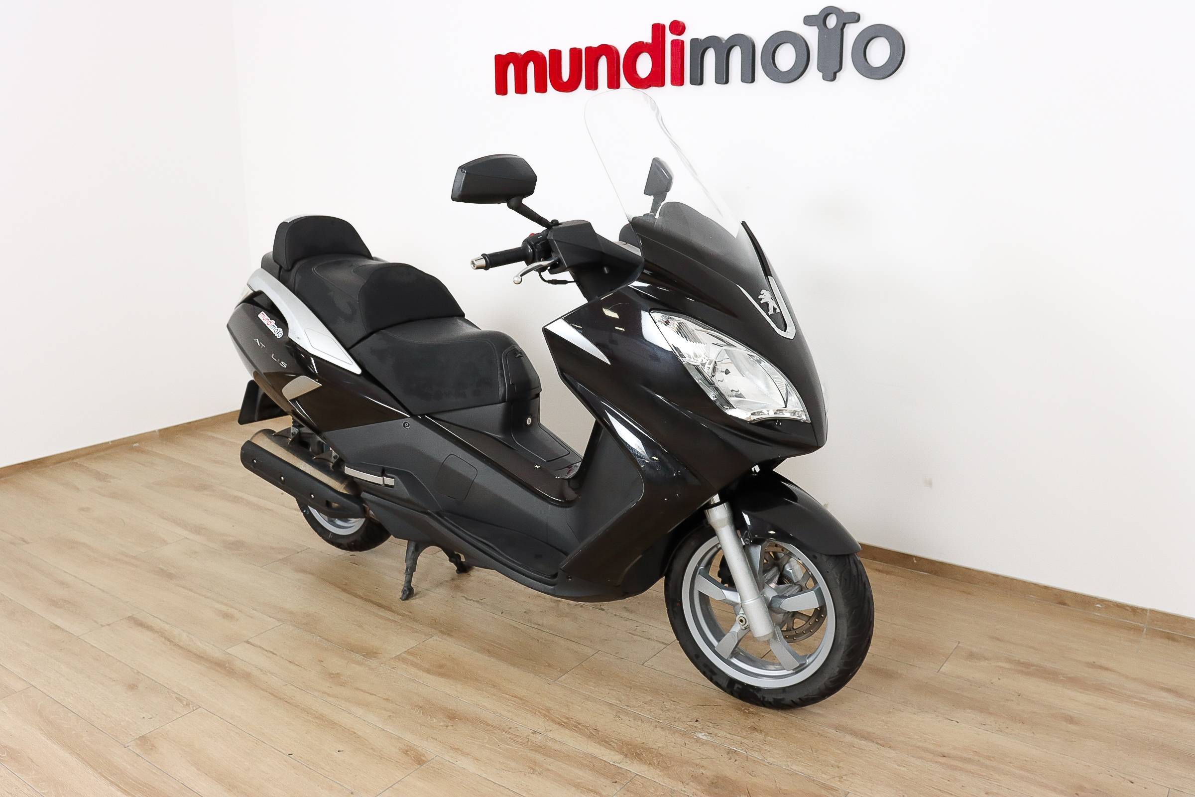 PEUGEOT SATELIS 125i executivePEUGEOT2 PEUGEOT SATELIS 125i executivePEUGEOT2