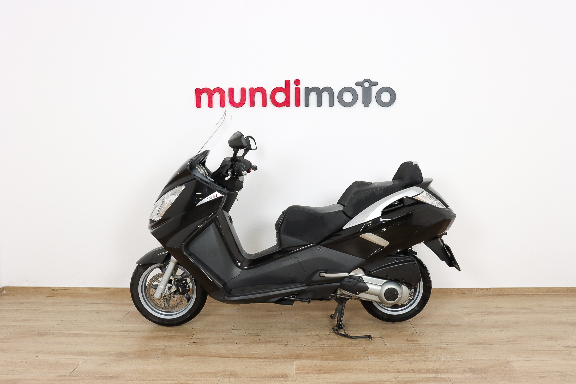 PEUGEOT SATELIS 125i executivePEUGEOT7 PEUGEOT SATELIS 125i executivePEUGEOT7