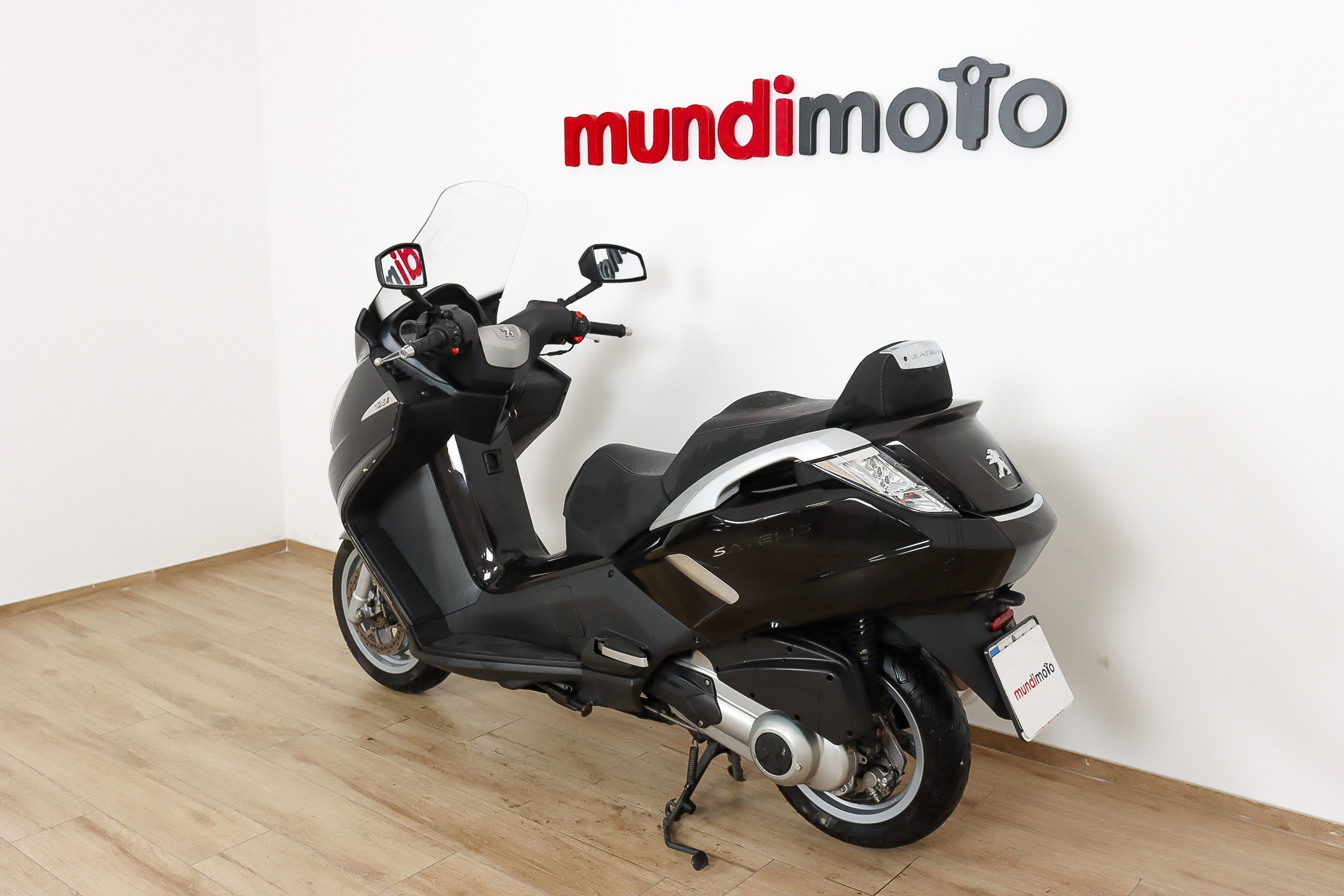 PEUGEOT SATELIS 125i executivePEUGEOT9 PEUGEOT SATELIS 125i executivePEUGEOT9