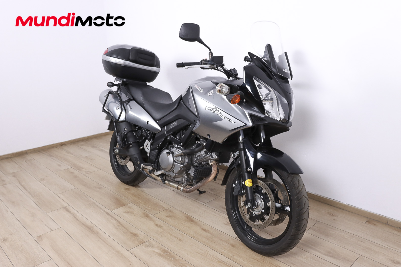 SUZUKI V-Strom 650SUZUKI1 SUZUKI V-Strom 650SUZUKI1