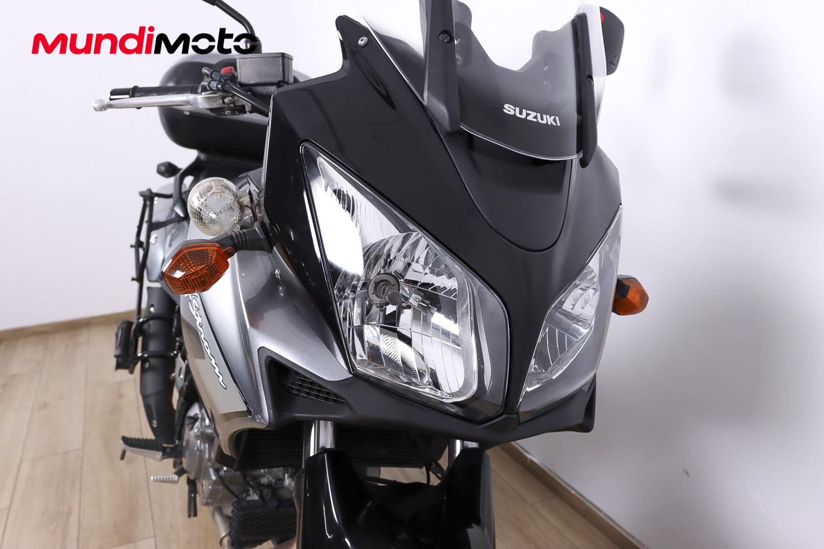 SUZUKI V-Strom 650SUZUKI3 SUZUKI V-Strom 650SUZUKI3