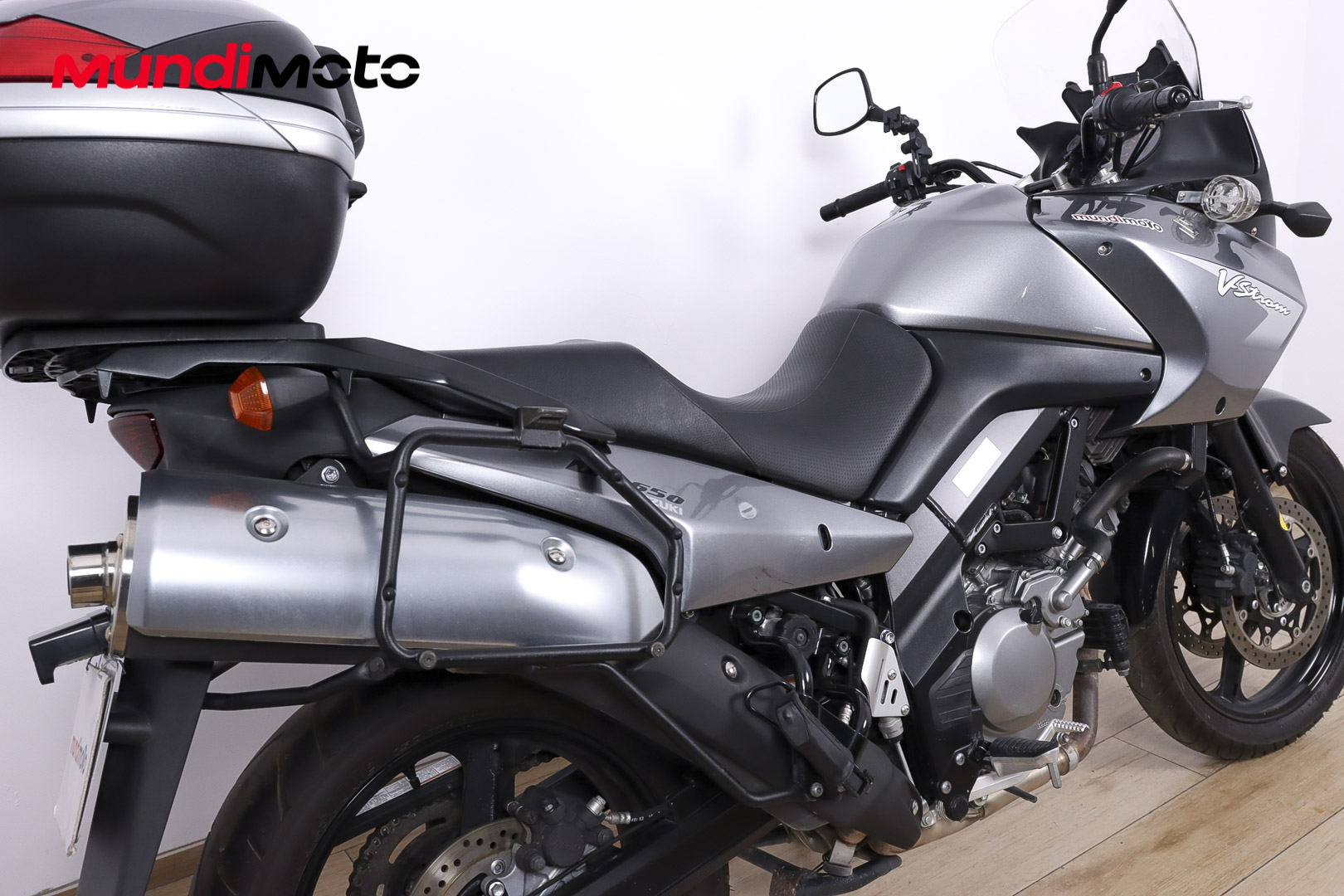 SUZUKI V-Strom 650SUZUKI4 SUZUKI V-Strom 650SUZUKI4
