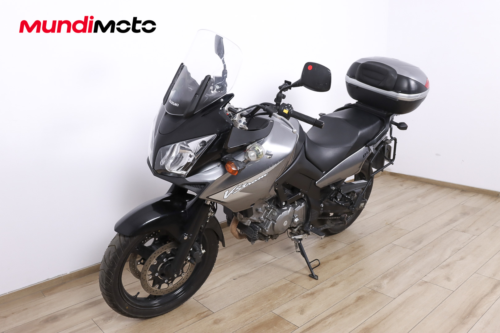 SUZUKI V-Strom 650SUZUKI7 SUZUKI V-Strom 650SUZUKI7