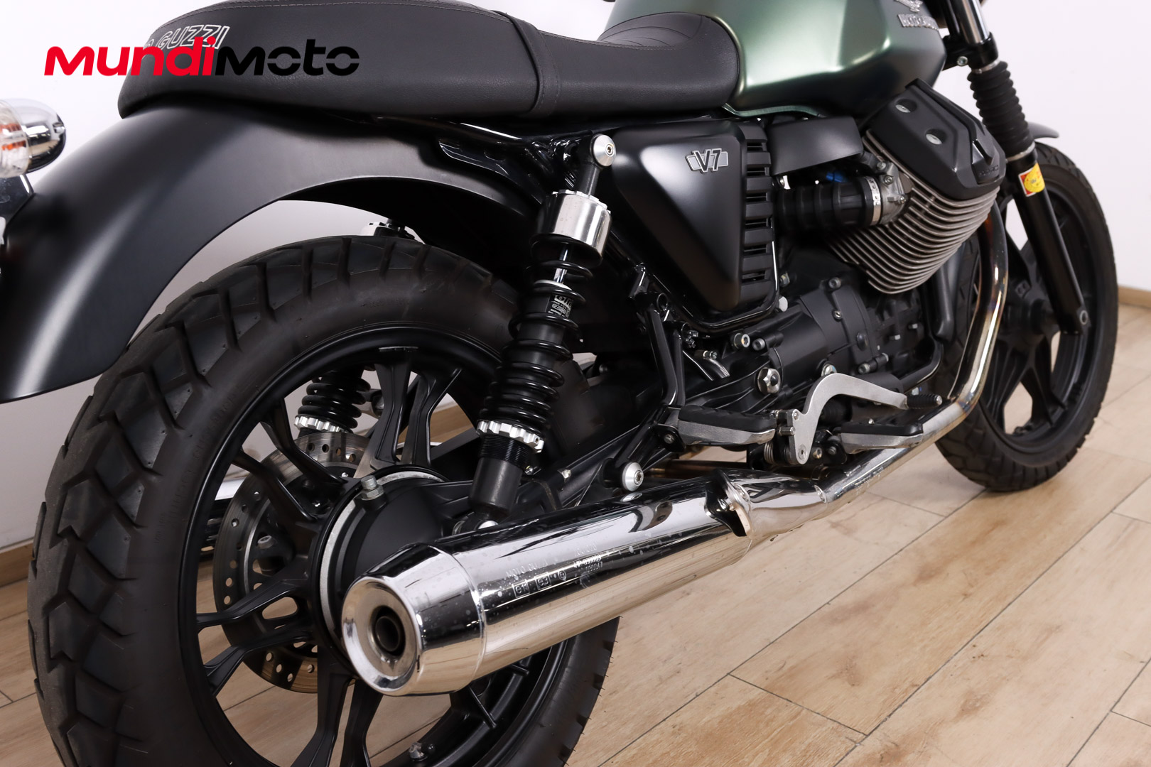 MOTO GUZZI V7 II StoneMOTO GUZZI4 MOTO GUZZI V7 II StoneMOTO GUZZI4