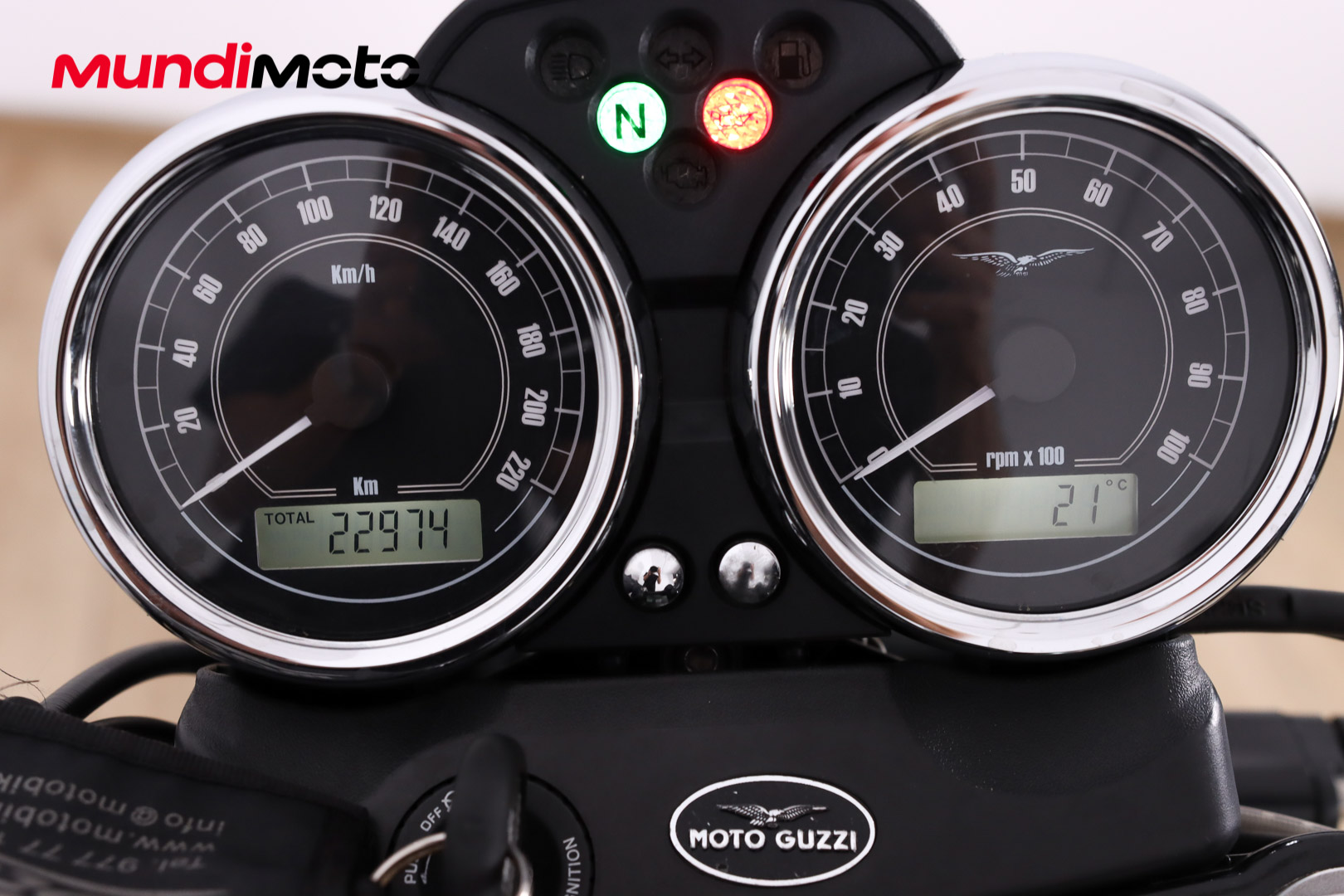 MOTO GUZZI V7 II StoneMOTO GUZZI5 MOTO GUZZI V7 II StoneMOTO GUZZI5