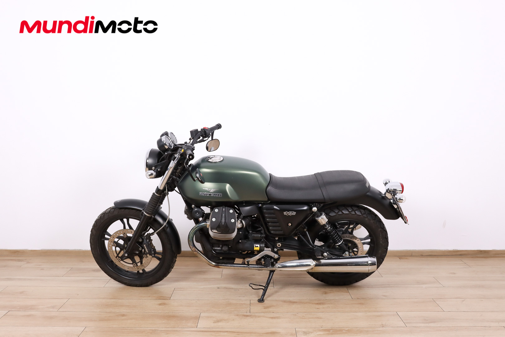 MOTO GUZZI V7 II StoneMOTO GUZZI6 MOTO GUZZI V7 II StoneMOTO GUZZI6