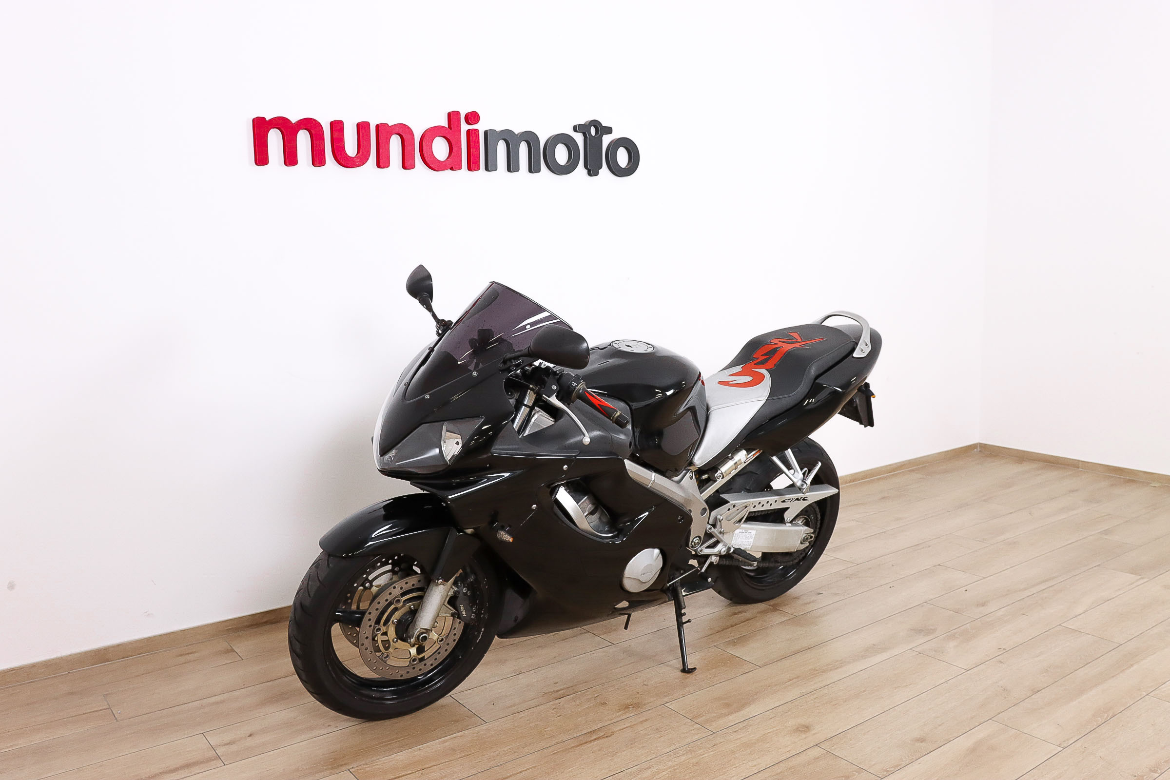 HONDA CBR 600FHONDA9 HONDA CBR 600FHONDA9