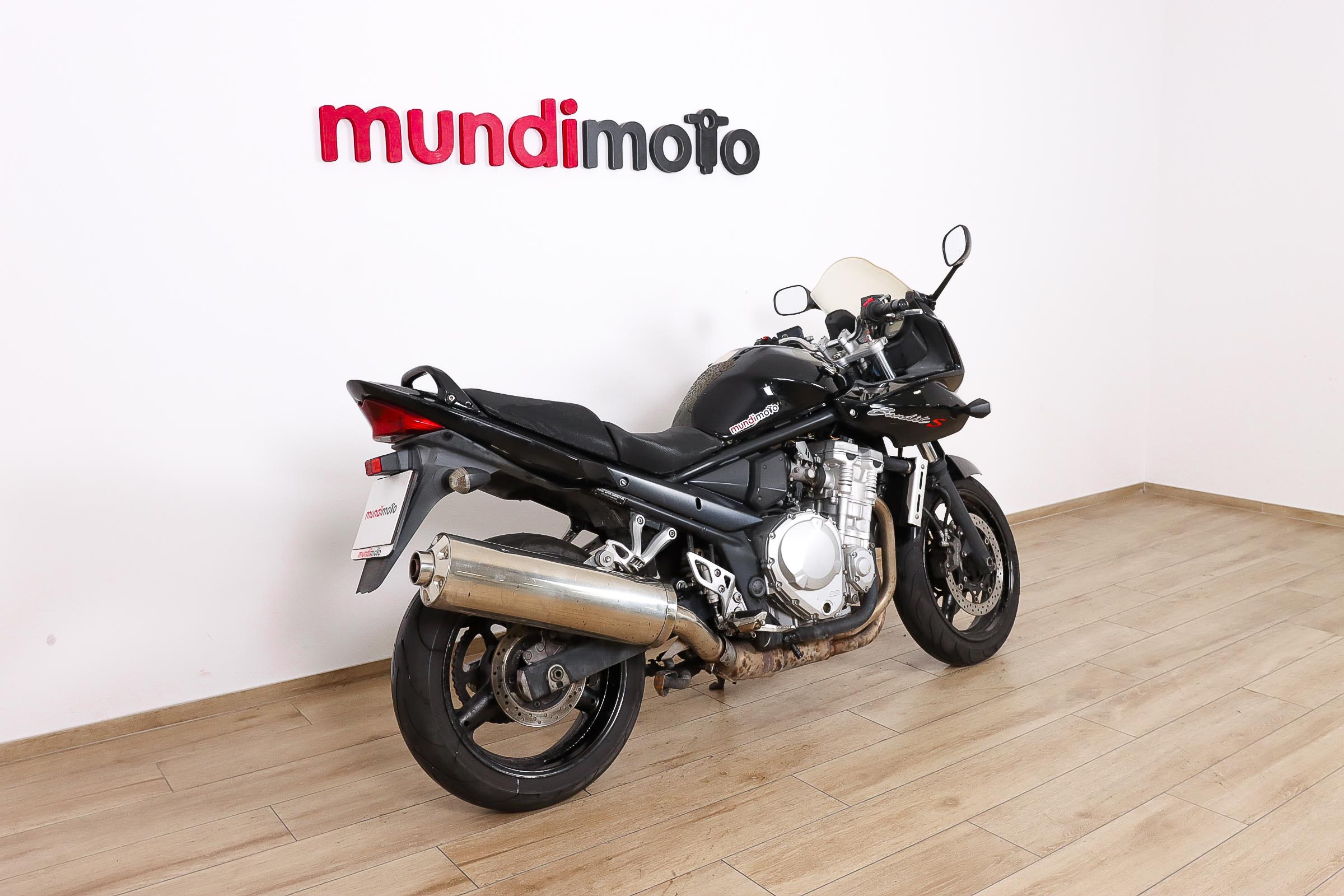 SUZUKI Bandit 650 SSUZUKI2 SUZUKI Bandit 650 SSUZUKI2
